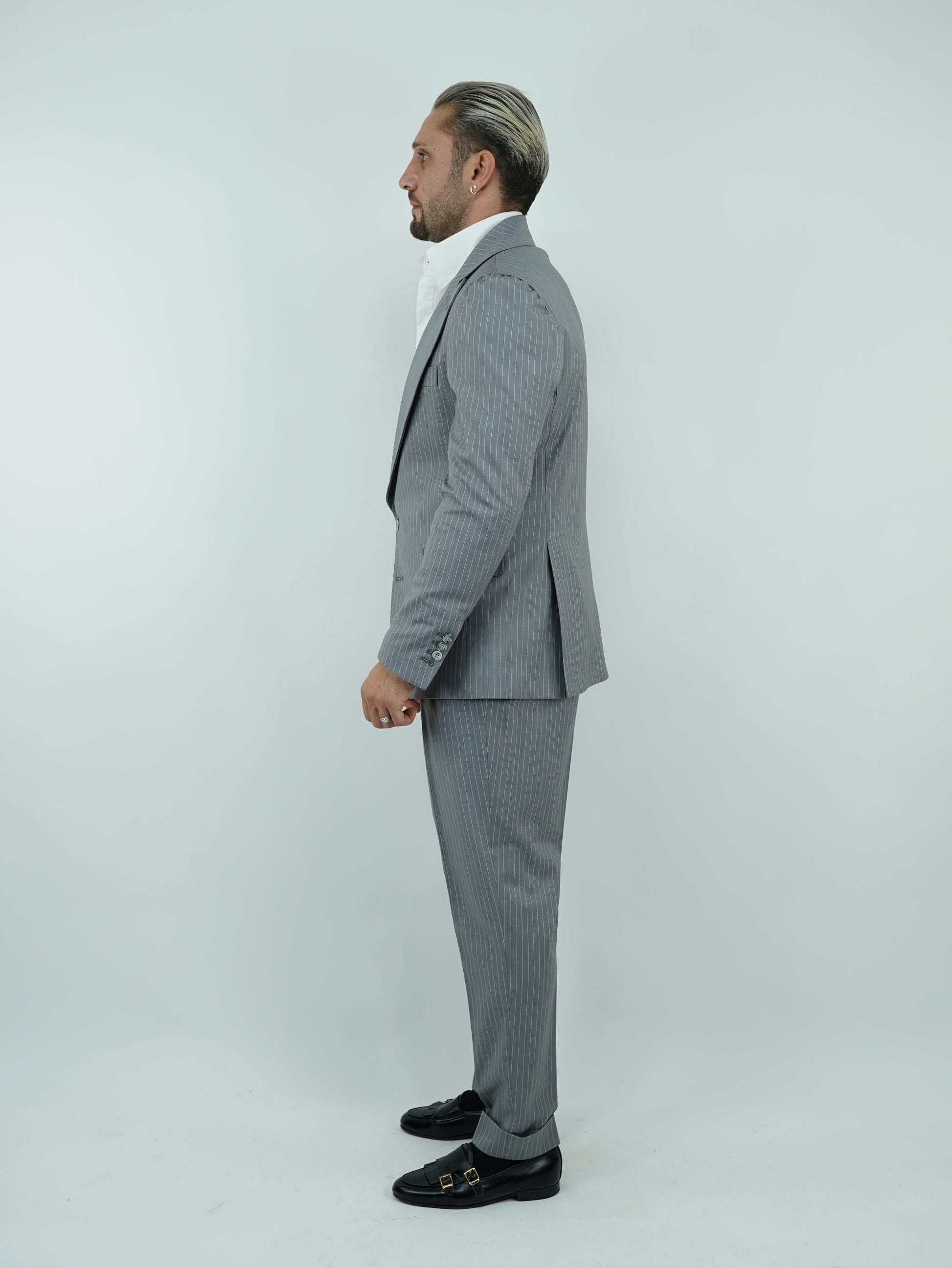 Abito Extensive monopetto petto a lancia gessato grigio