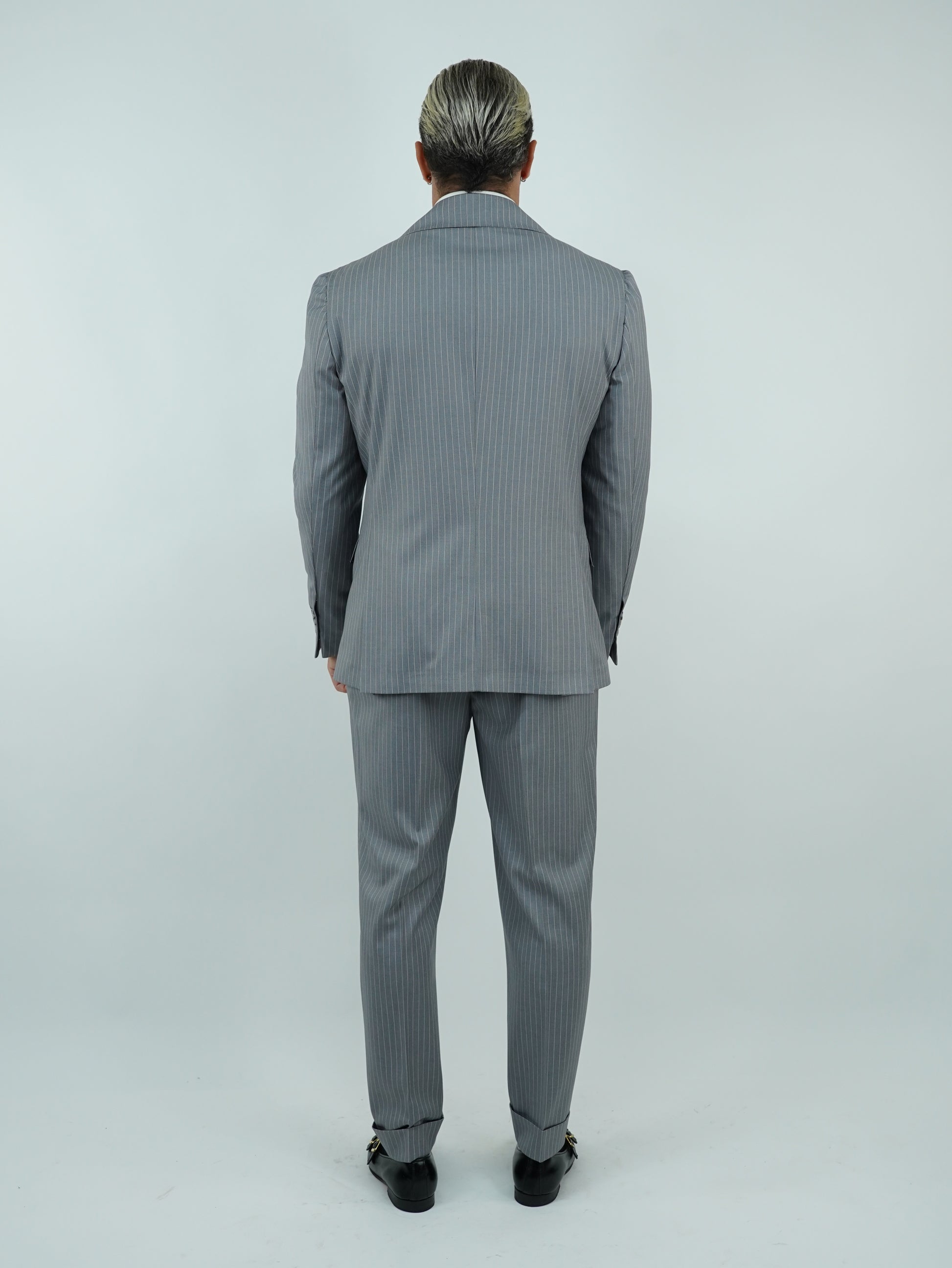 Abito Extensive monopetto petto a lancia gessato grigio