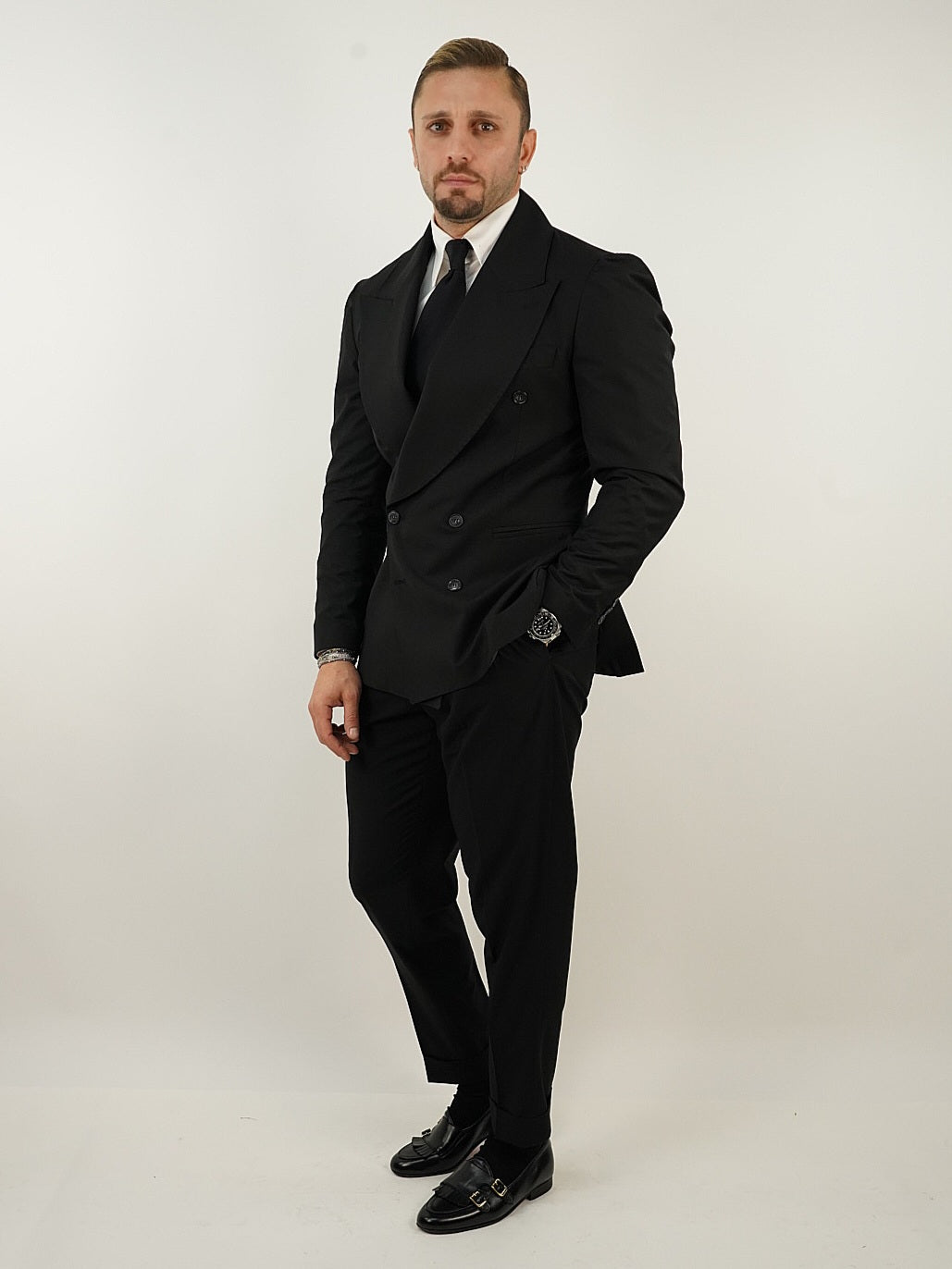 Abito Extensive doppiopetto petto a lancia corvino