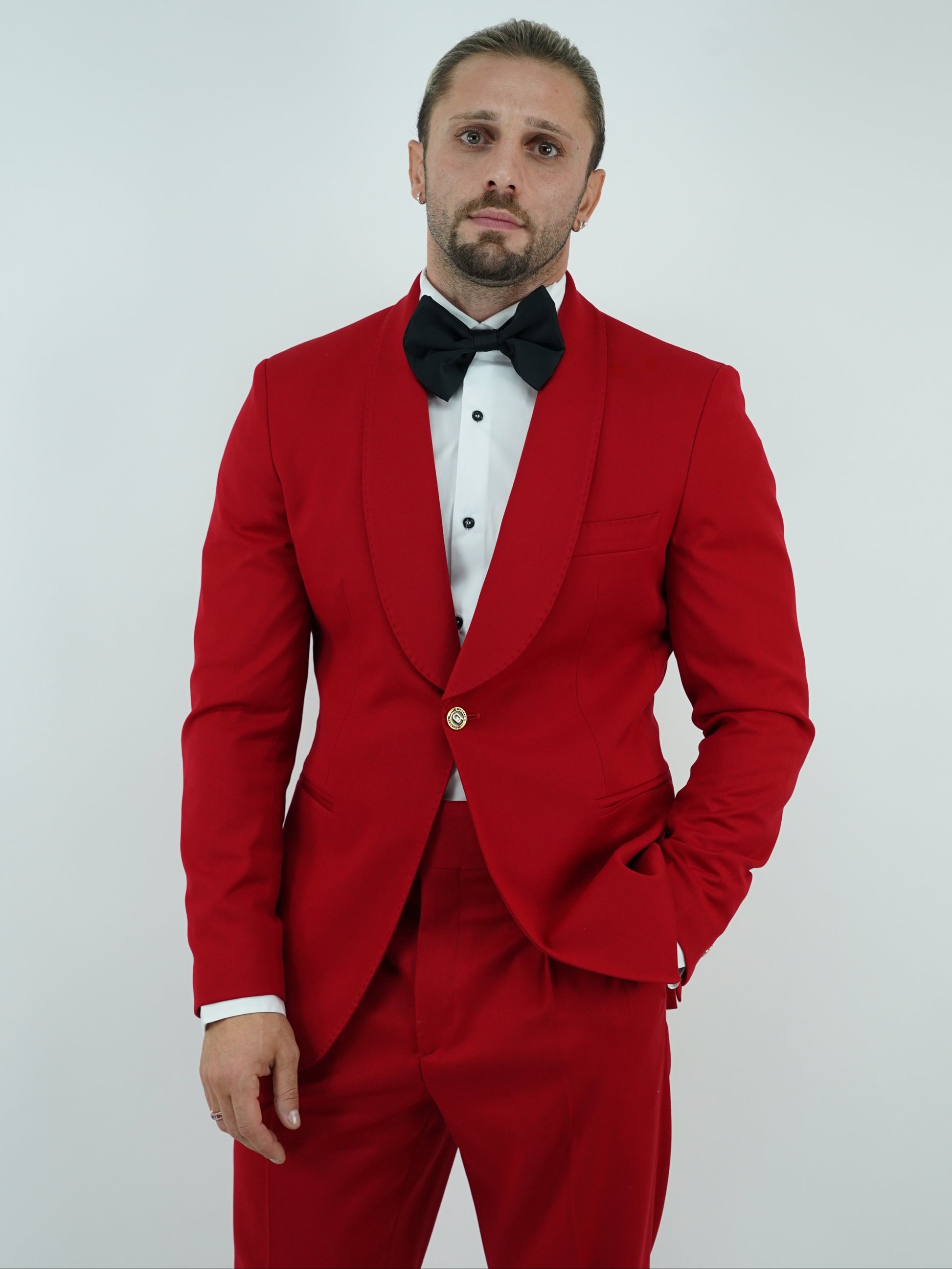 Abito harmonious collo a scialle rosso con bottoni oro