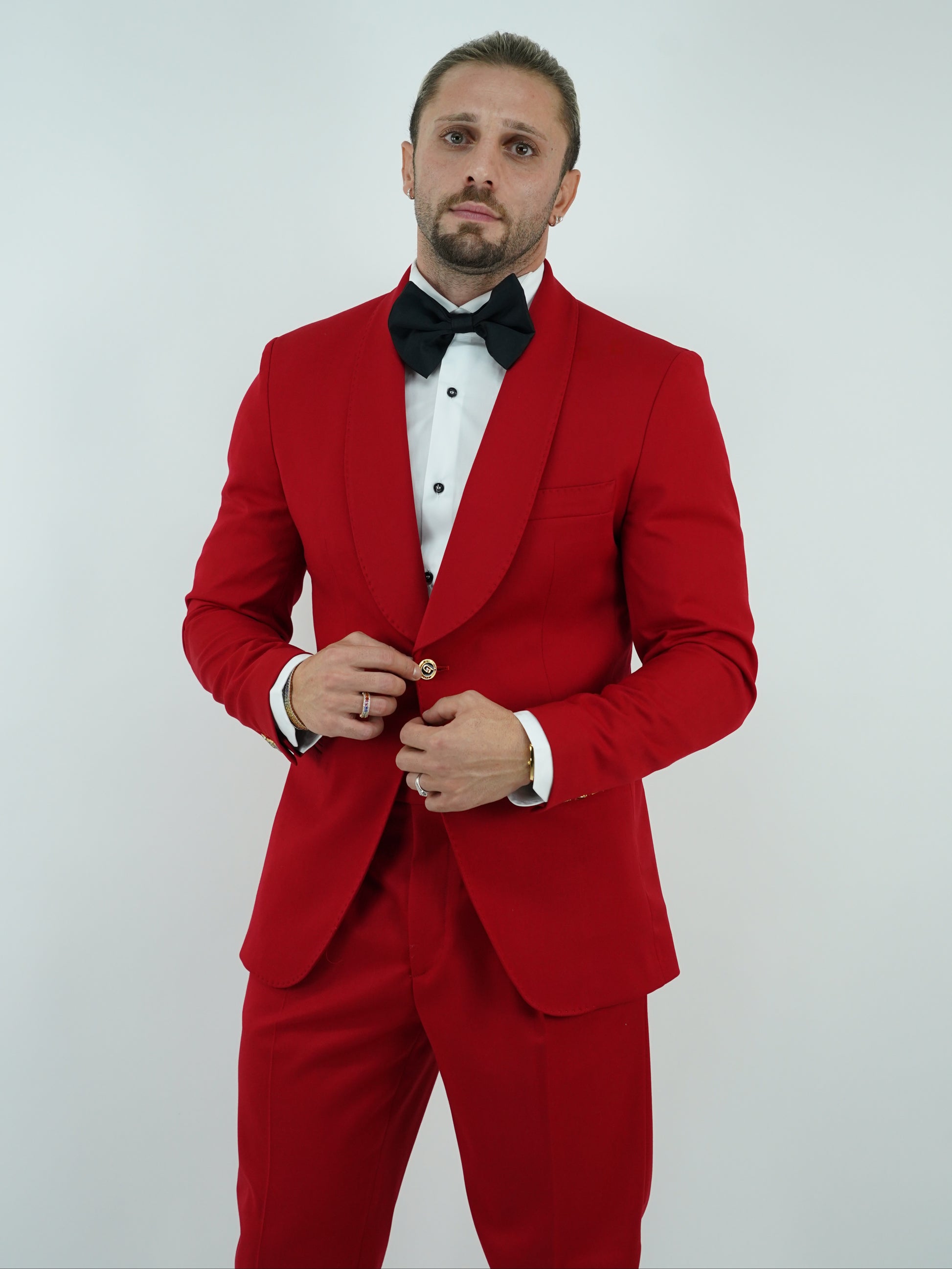 Abito harmonious collo a scialle rosso con bottoni oro