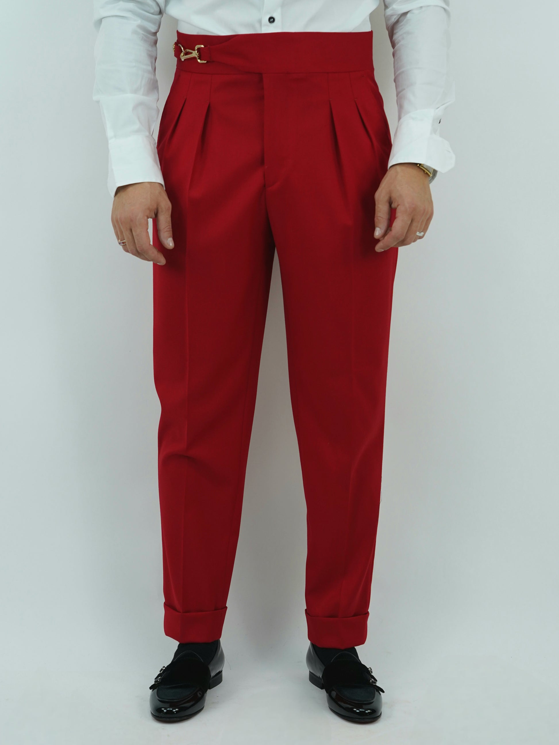 Abito harmonious collo a scialle rosso con bottoni oro