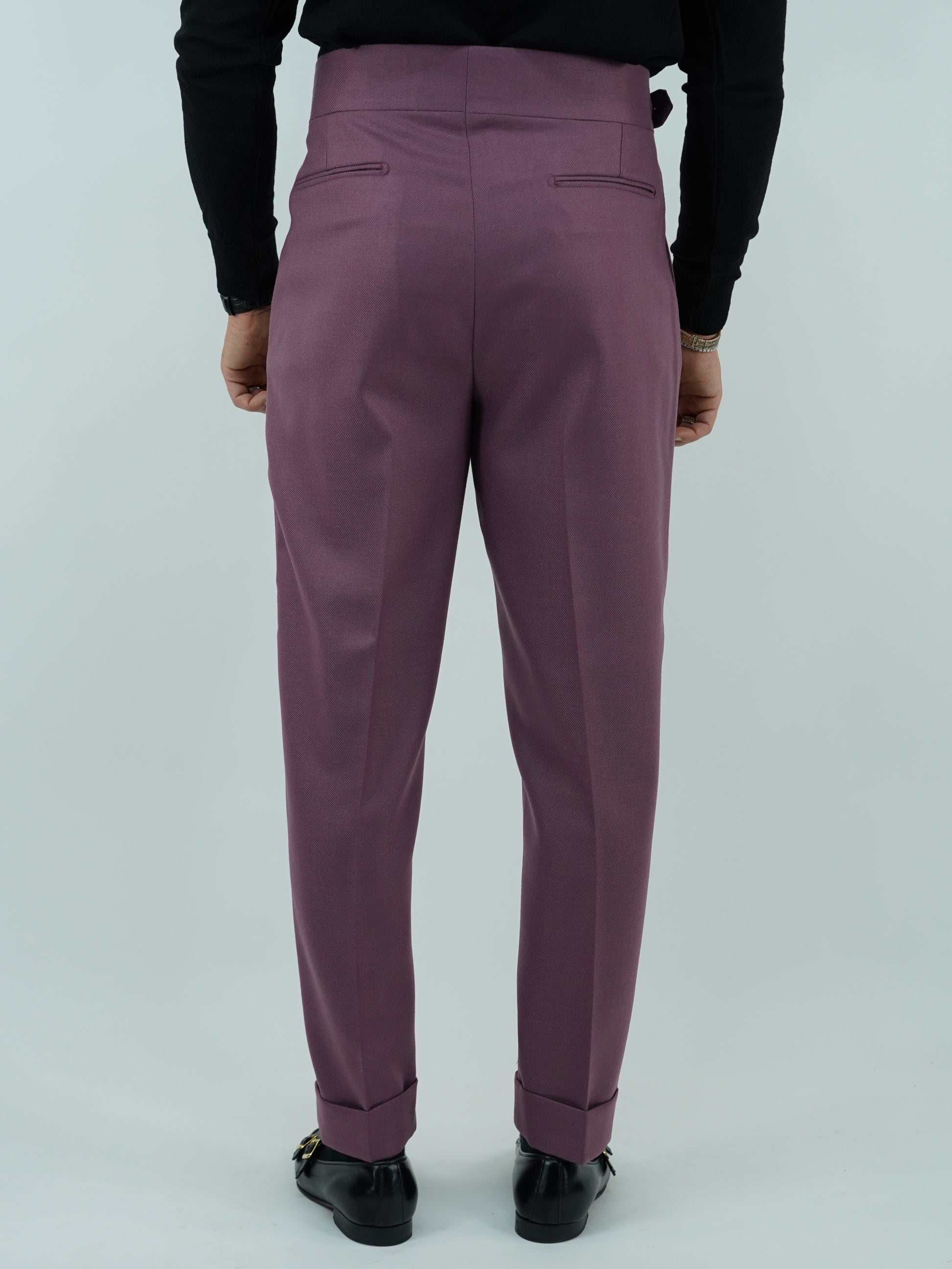 Abito extensive monopetto petto a lancia diagonale cipolla con bottoni oro