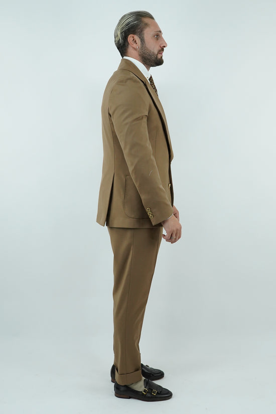 Abito extensive monopetto petto a lancia fango con bottoni oro