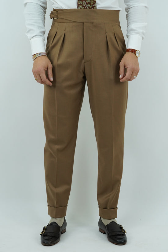 Gurkha fango con fibbia laterale regolabile