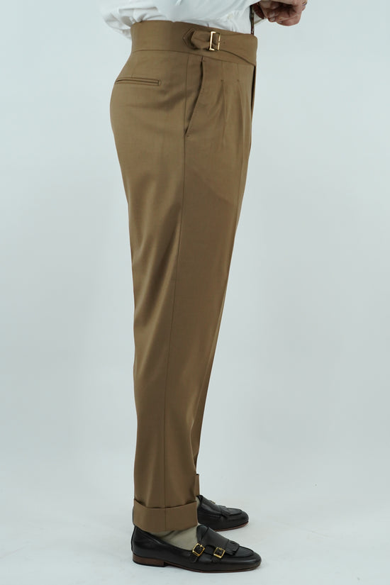 Gurkha fango con fibbia laterale regolabile