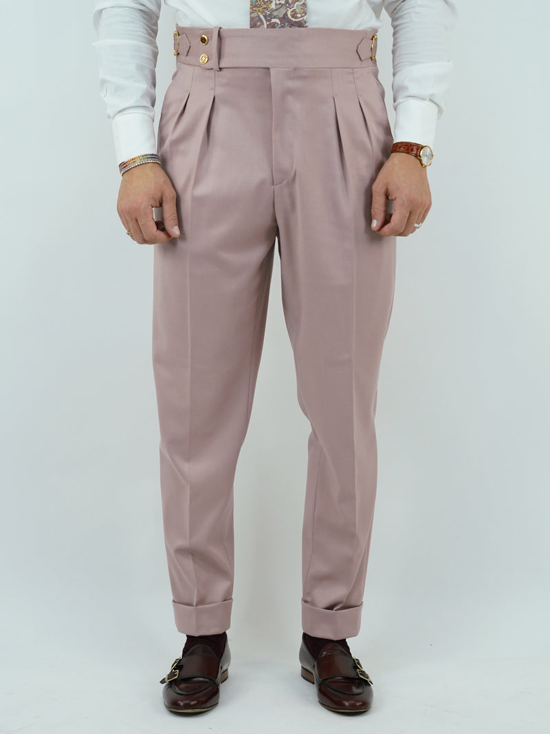 Gurkha rosa antico con bottoni oro e fibbie stringenti laterali