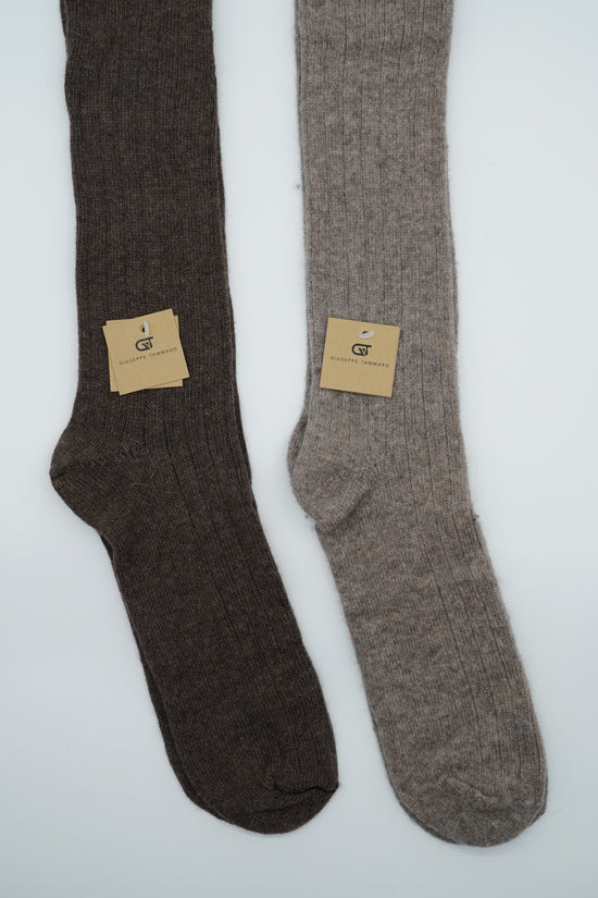 Calze lunghe a costa in misto cashmere tabacco/beige