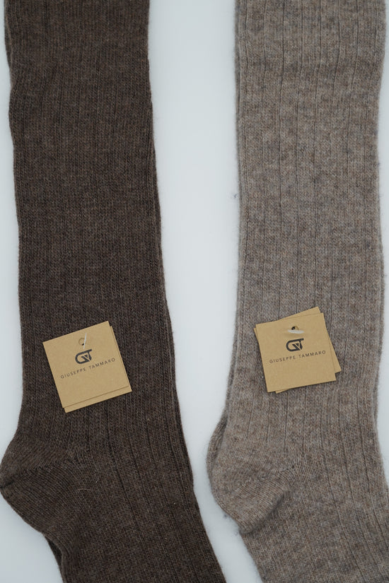 Calze lunghe a costa in misto cashmere tabacco/beige