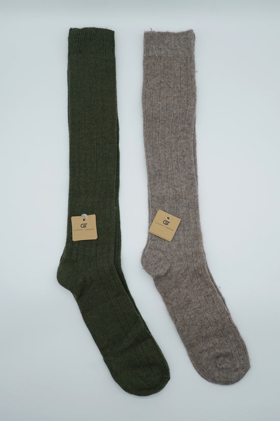 Calze lunghe a costa in misto cashmere verde/beige