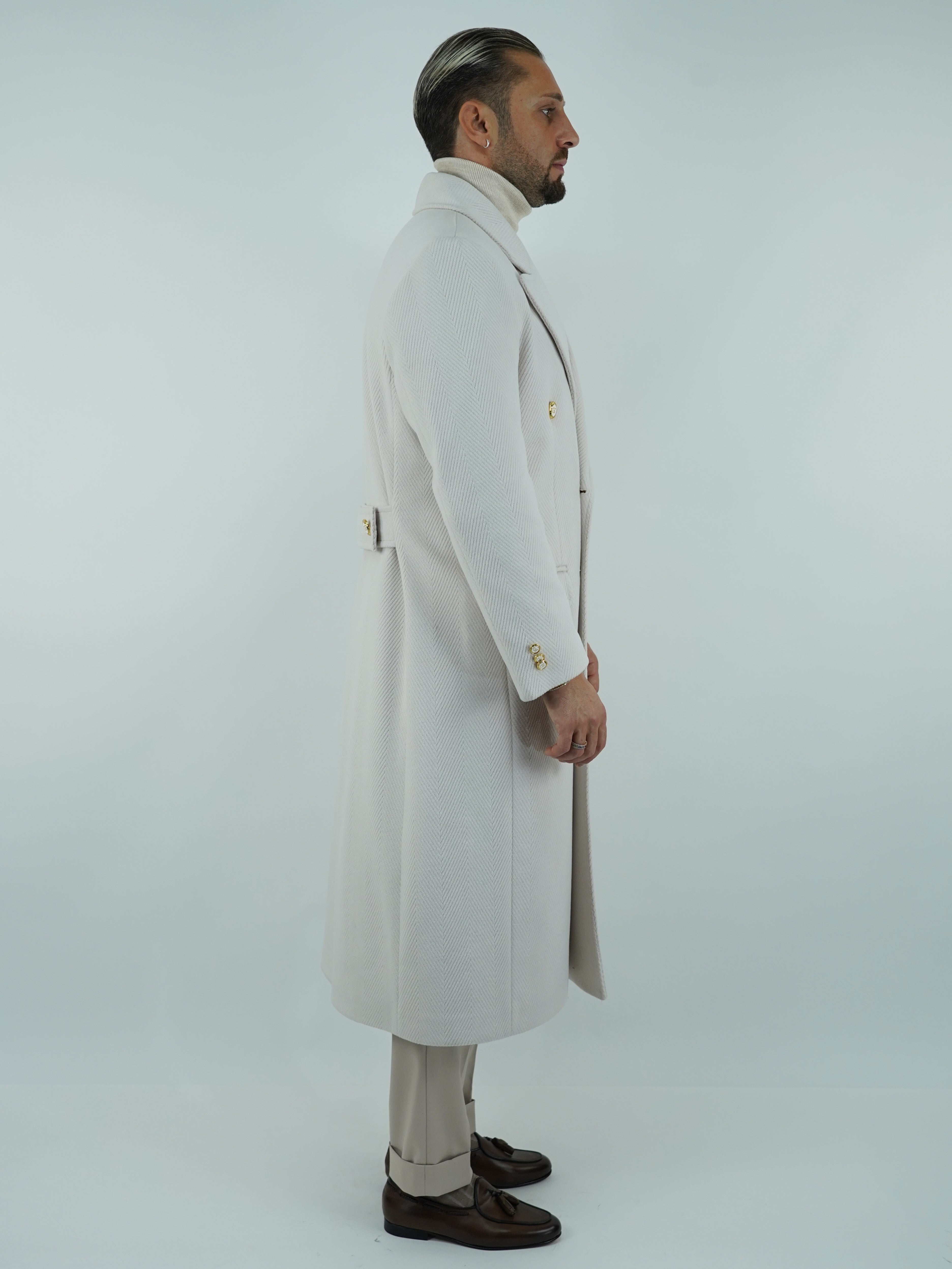 Cappotto Raglan Spigato Panna con bottoni oro