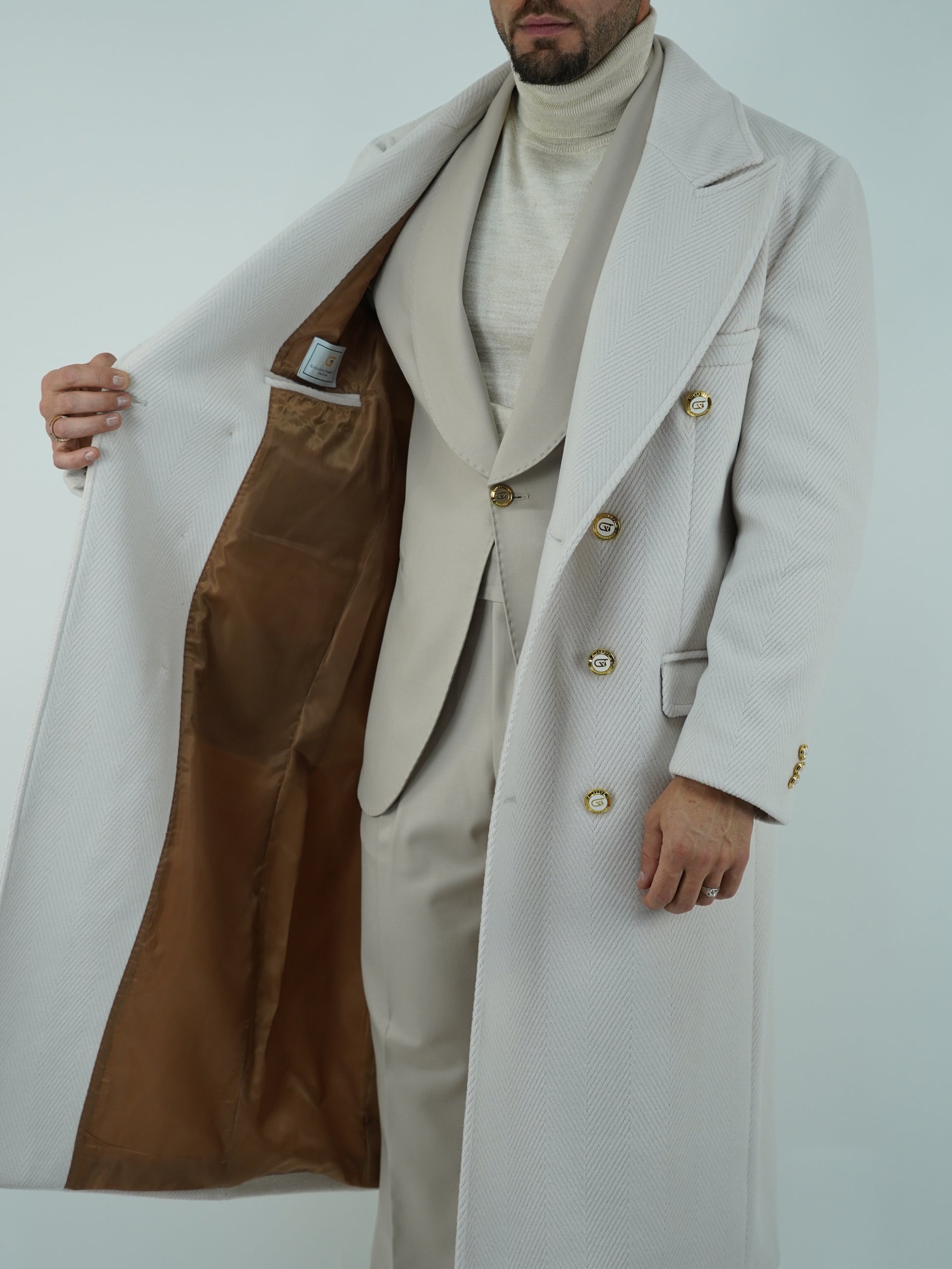 Cappotto Raglan Spigato Panna con bottoni oro
