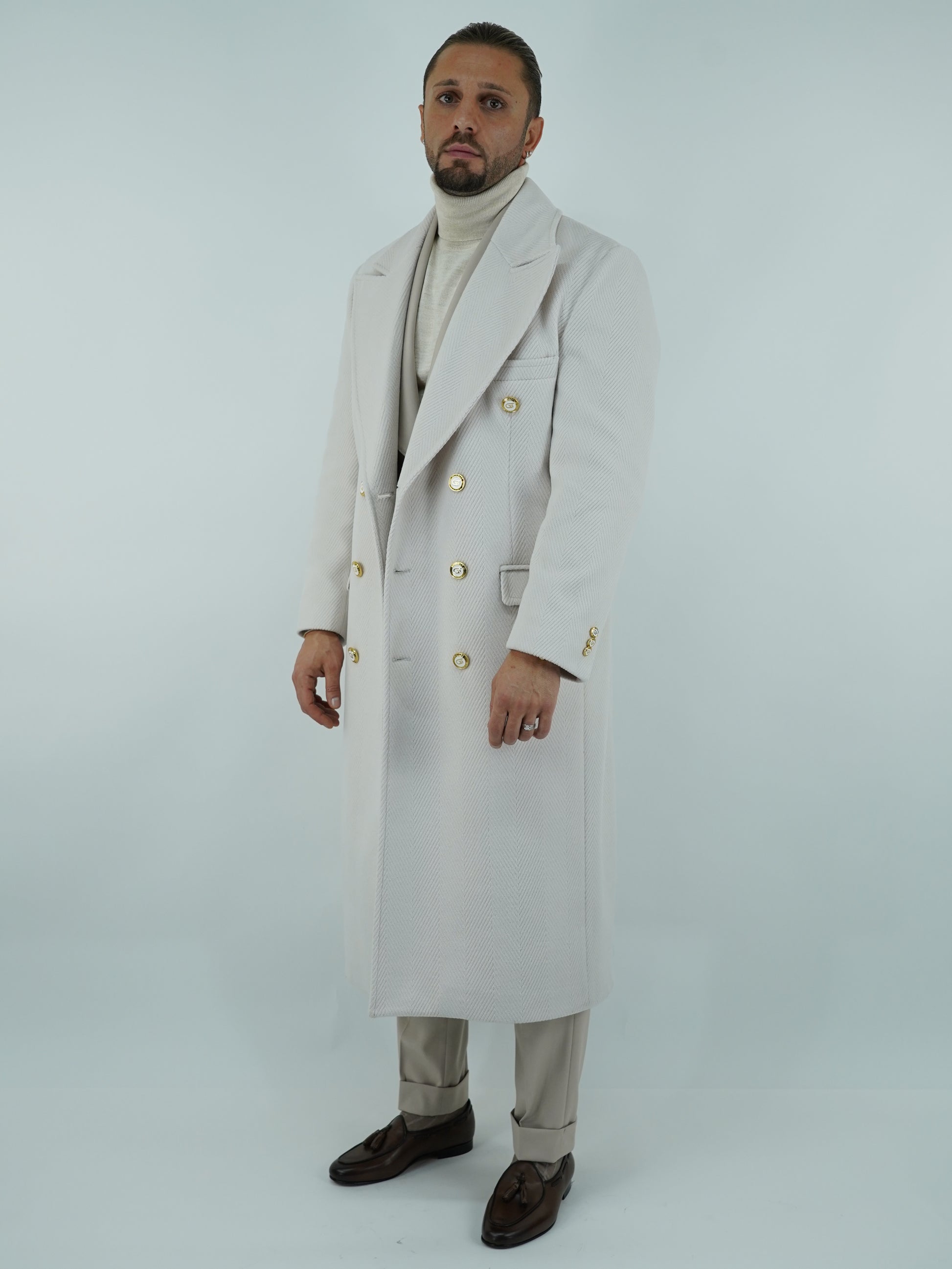 Cappotto Raglan Spigato Panna con bottoni oro
