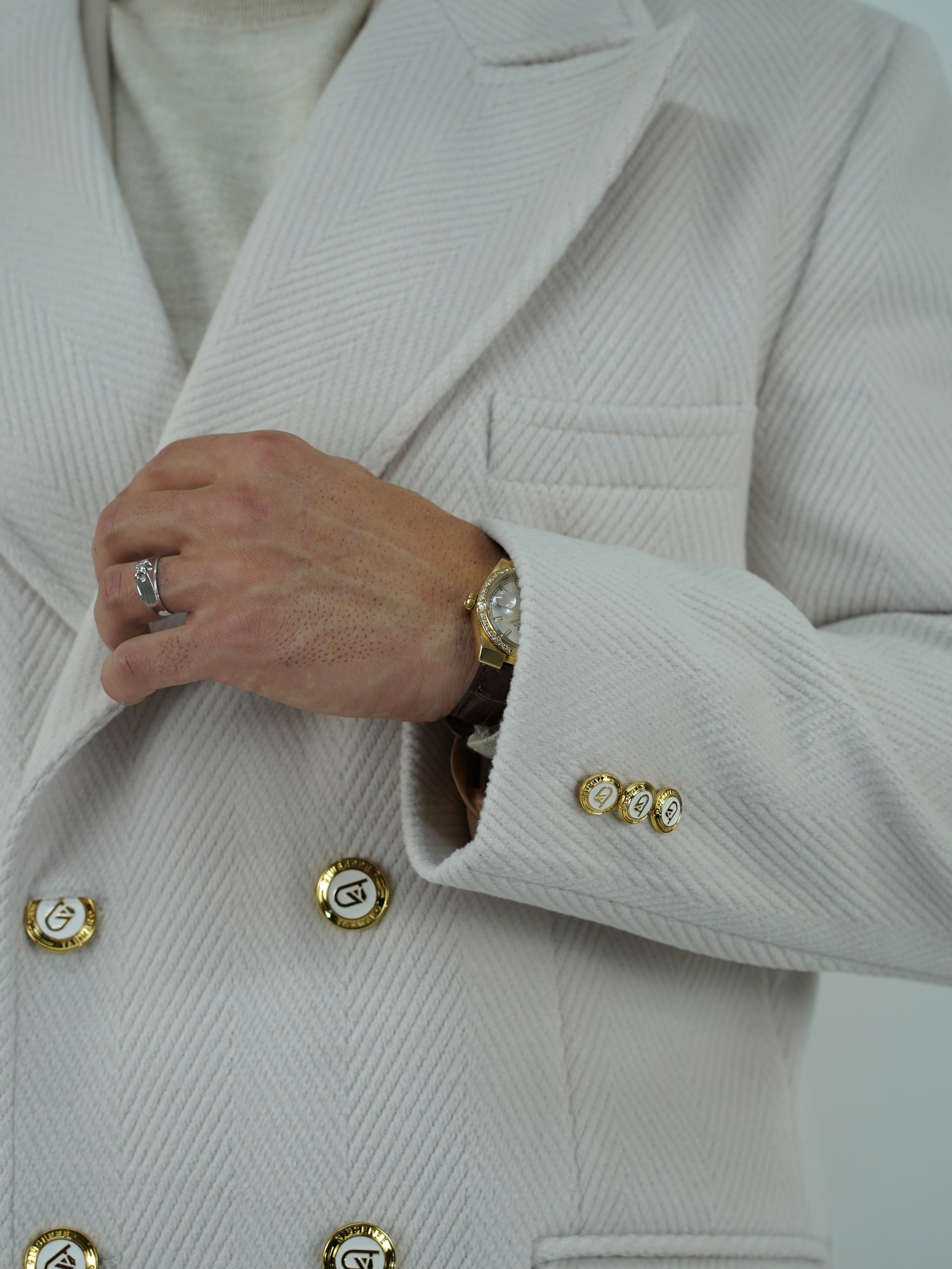 Cappotto Raglan Spigato Panna con bottoni oro