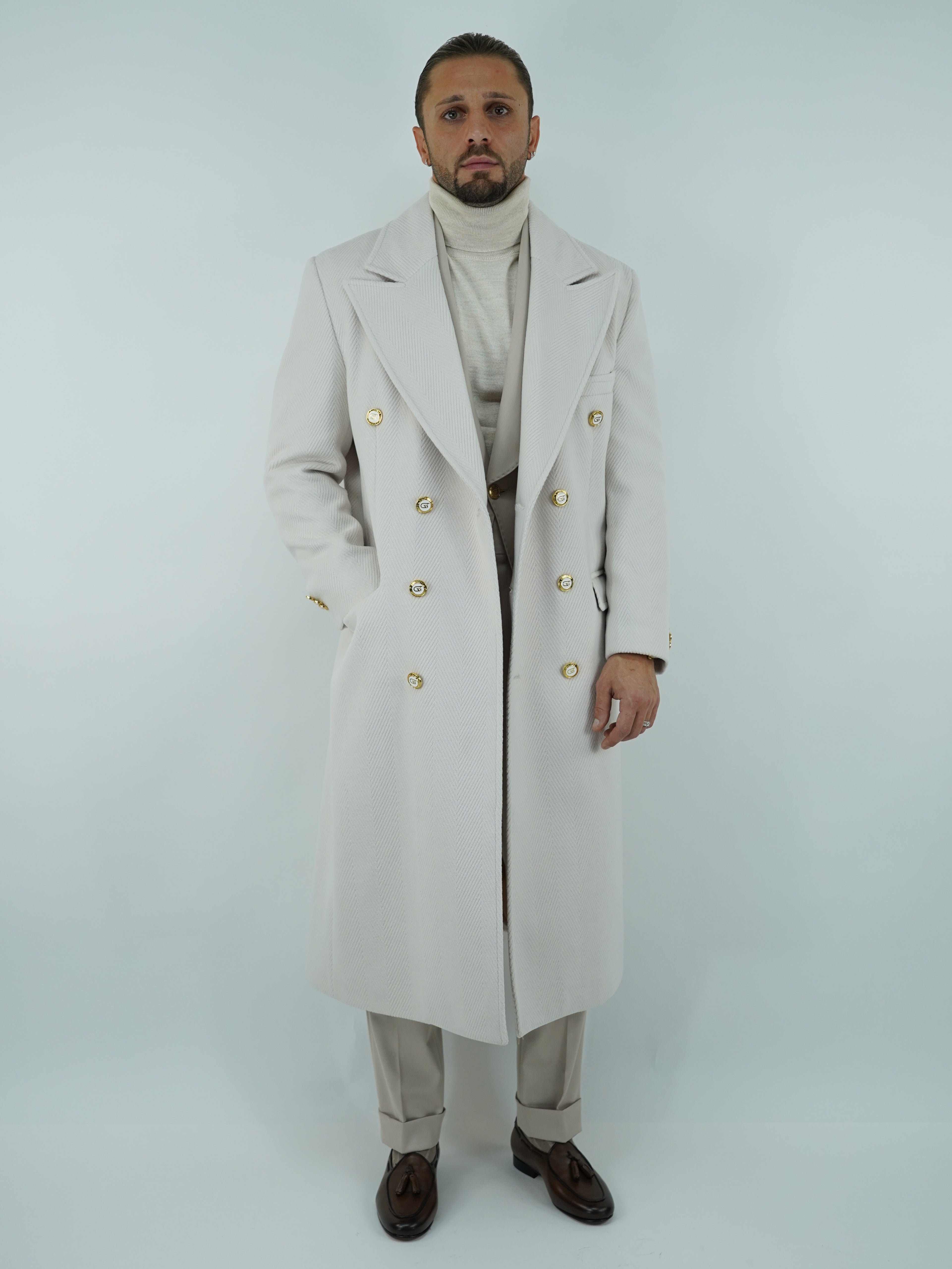 Cappotto Raglan Spigato Panna con bottoni oro