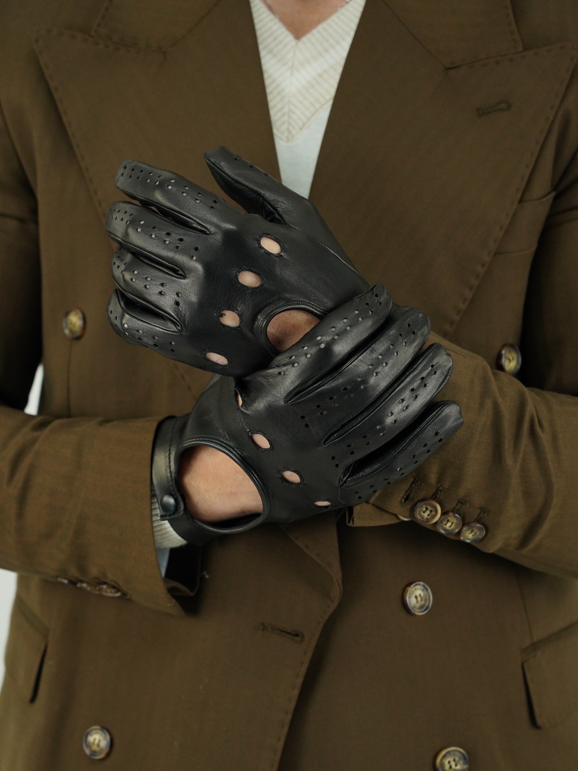 Guanto forato in pelle di capra nera