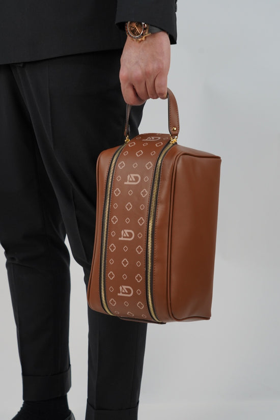 Beauty case monogram cuoio