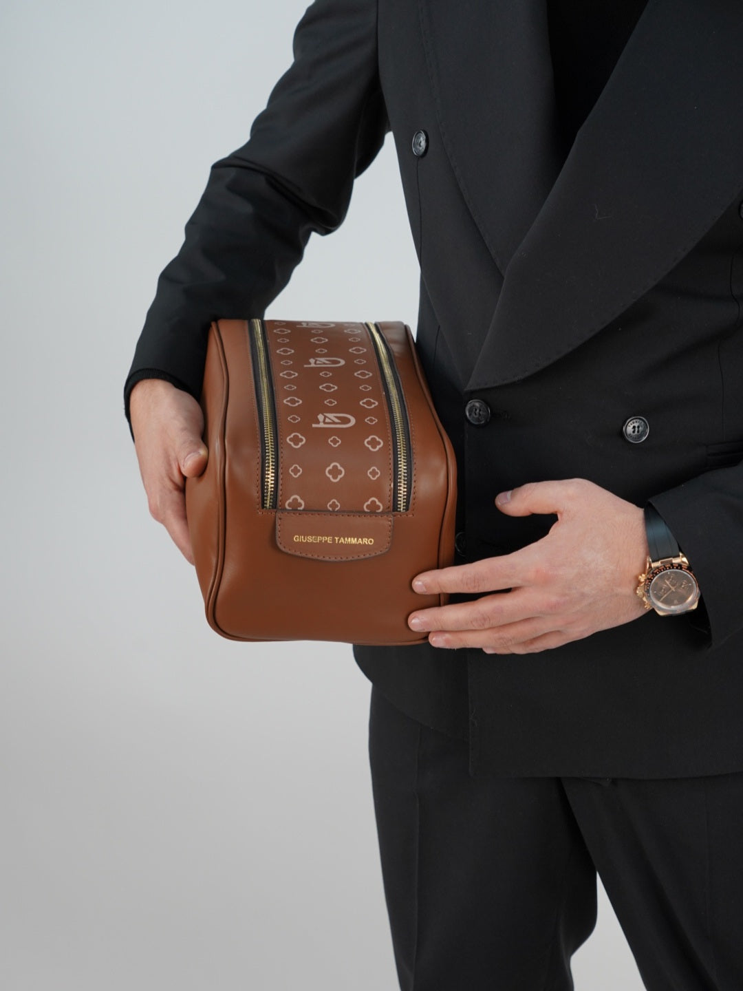 Beauty case monogram cuoio