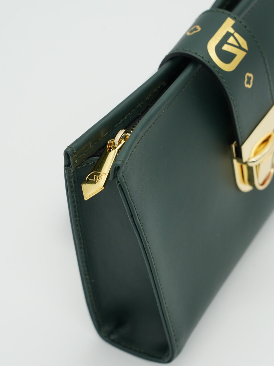 Pochette monogram verde