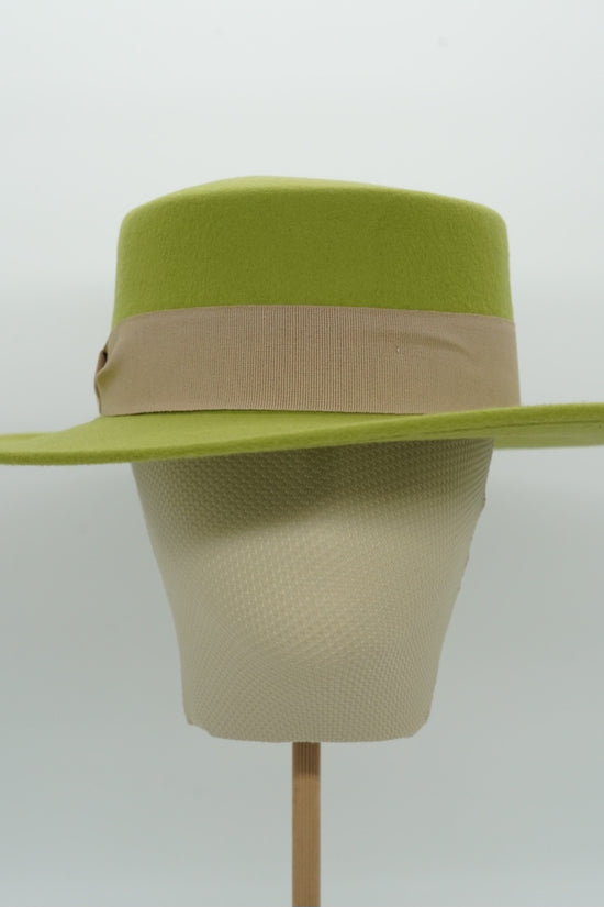 Cappello a cilindro piatto in feltro verde trifoglio