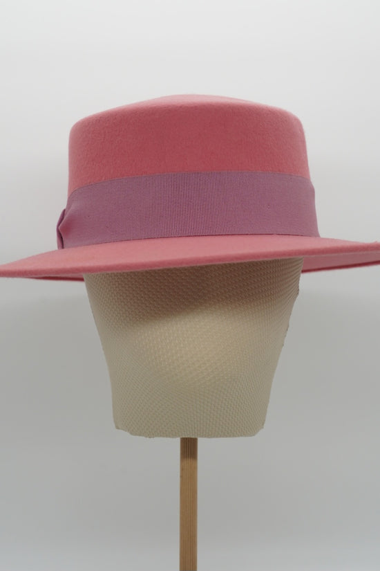 Cappello a cilindro piatto in feltro rosa
