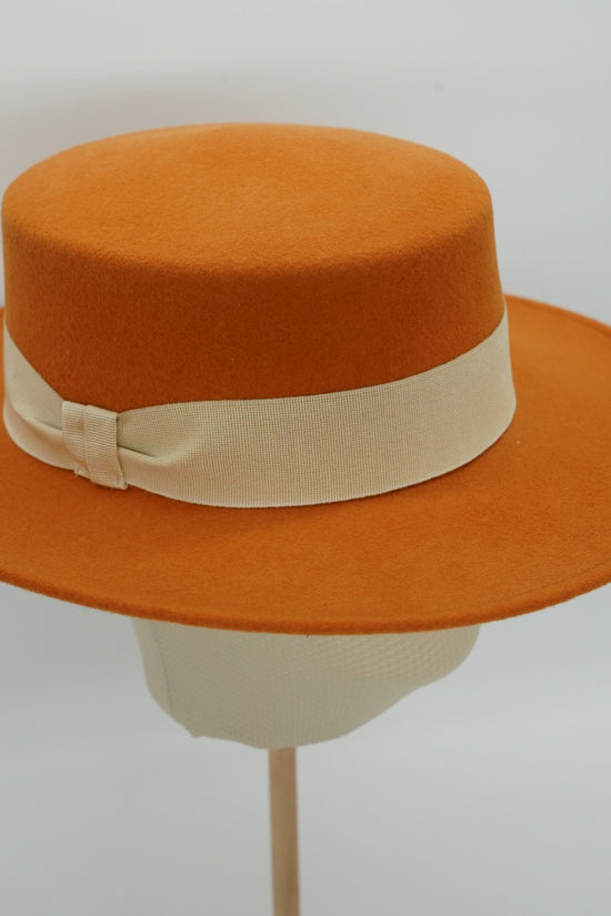 Cappello a cilindro piatto in feltro rame