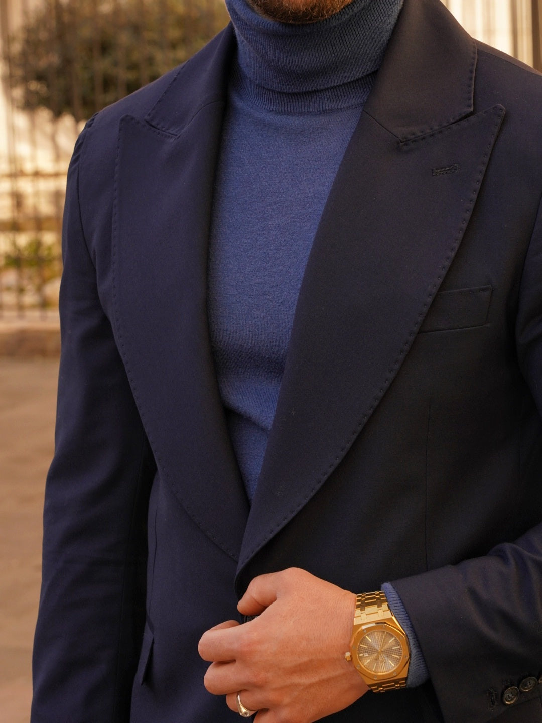 Dolcevita blu in filo di lana
