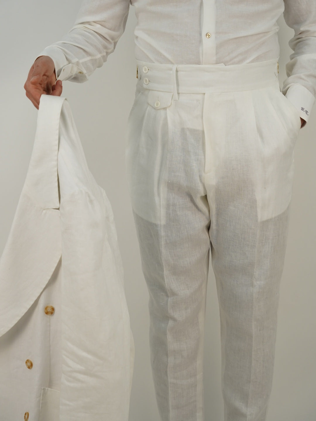 Giacca extensive doppiopetto in lino bianco