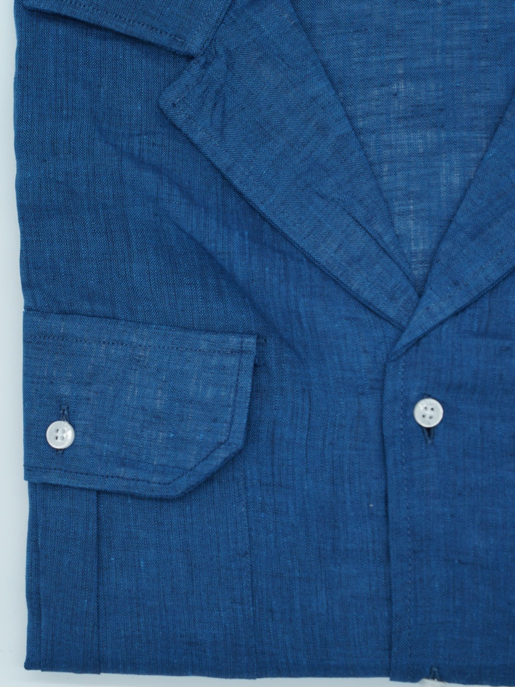 Camicia collo cubano lino blu con tasche