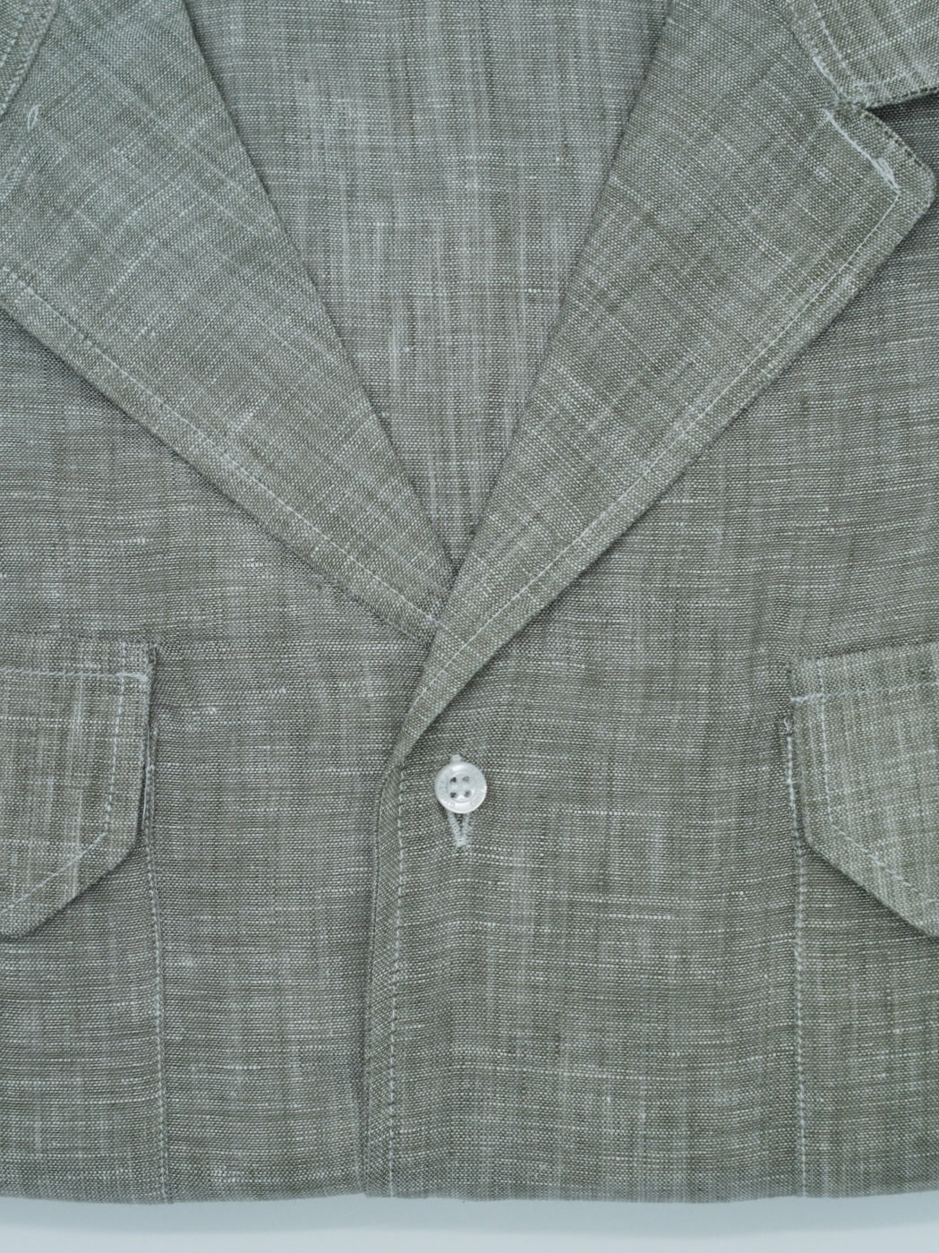 Camicia collo cubano lino verde con tasche