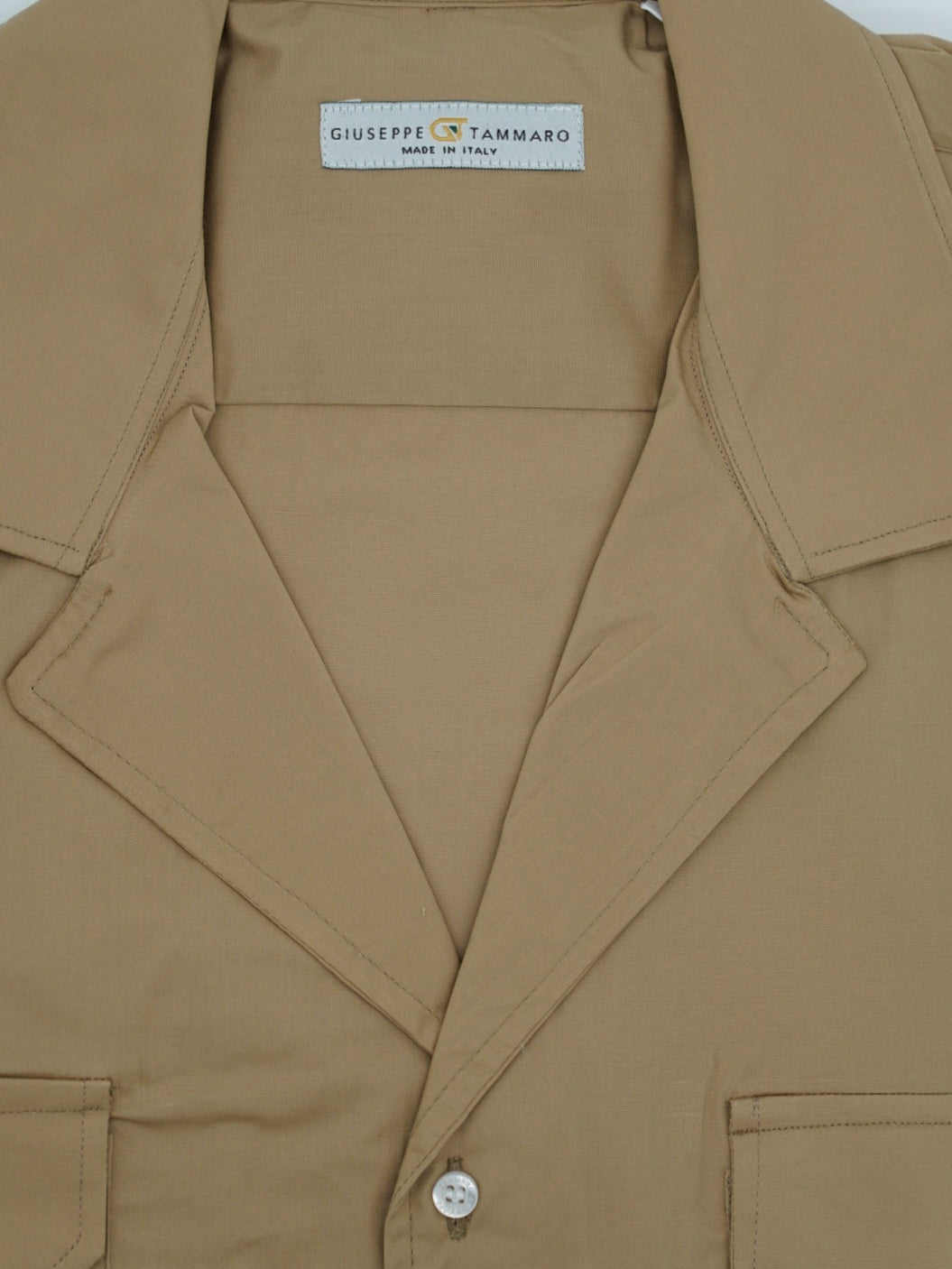 Camicia collo cubano biscotto con tasche