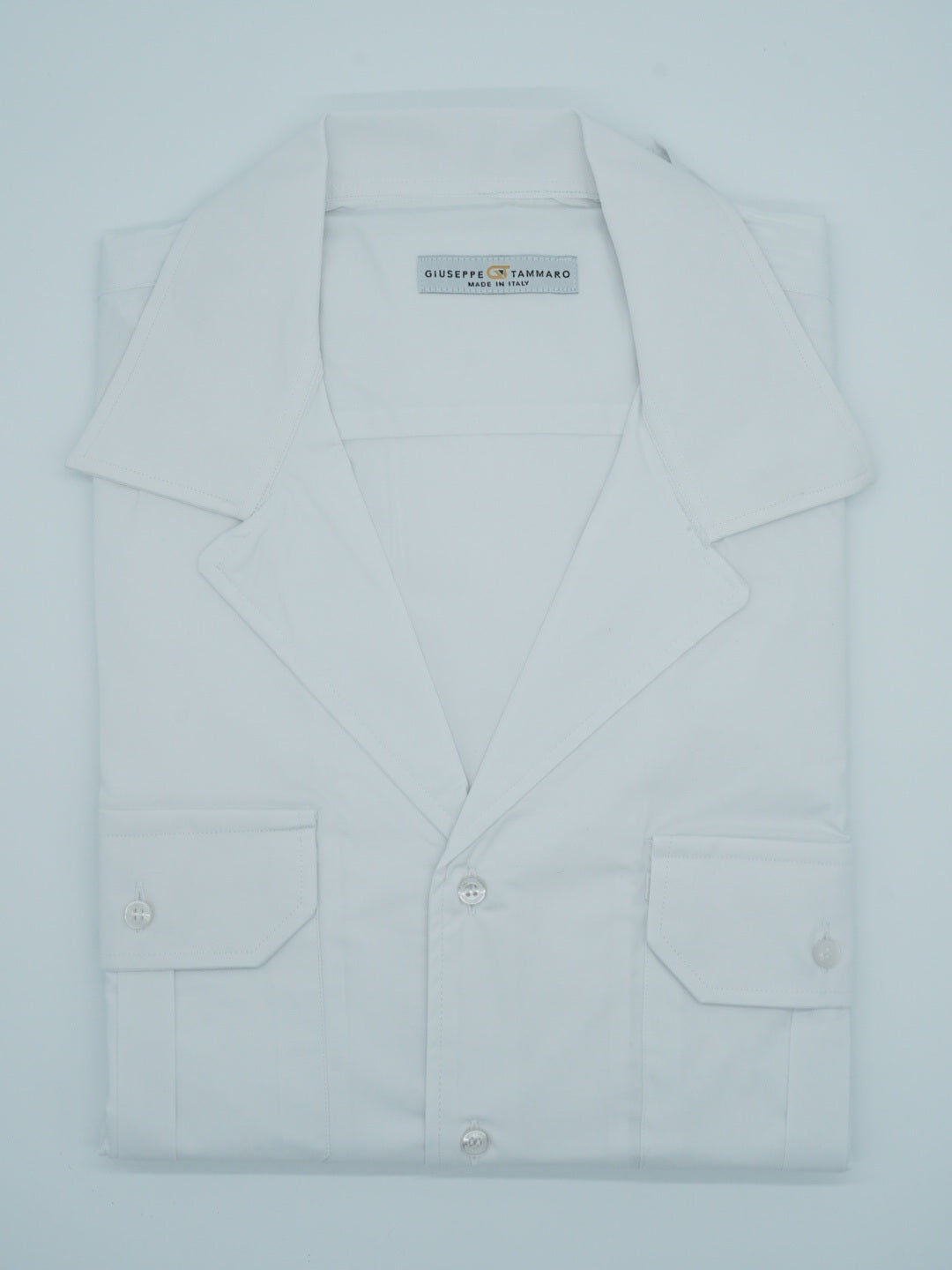 Camicia collo cubano con tasche bianca