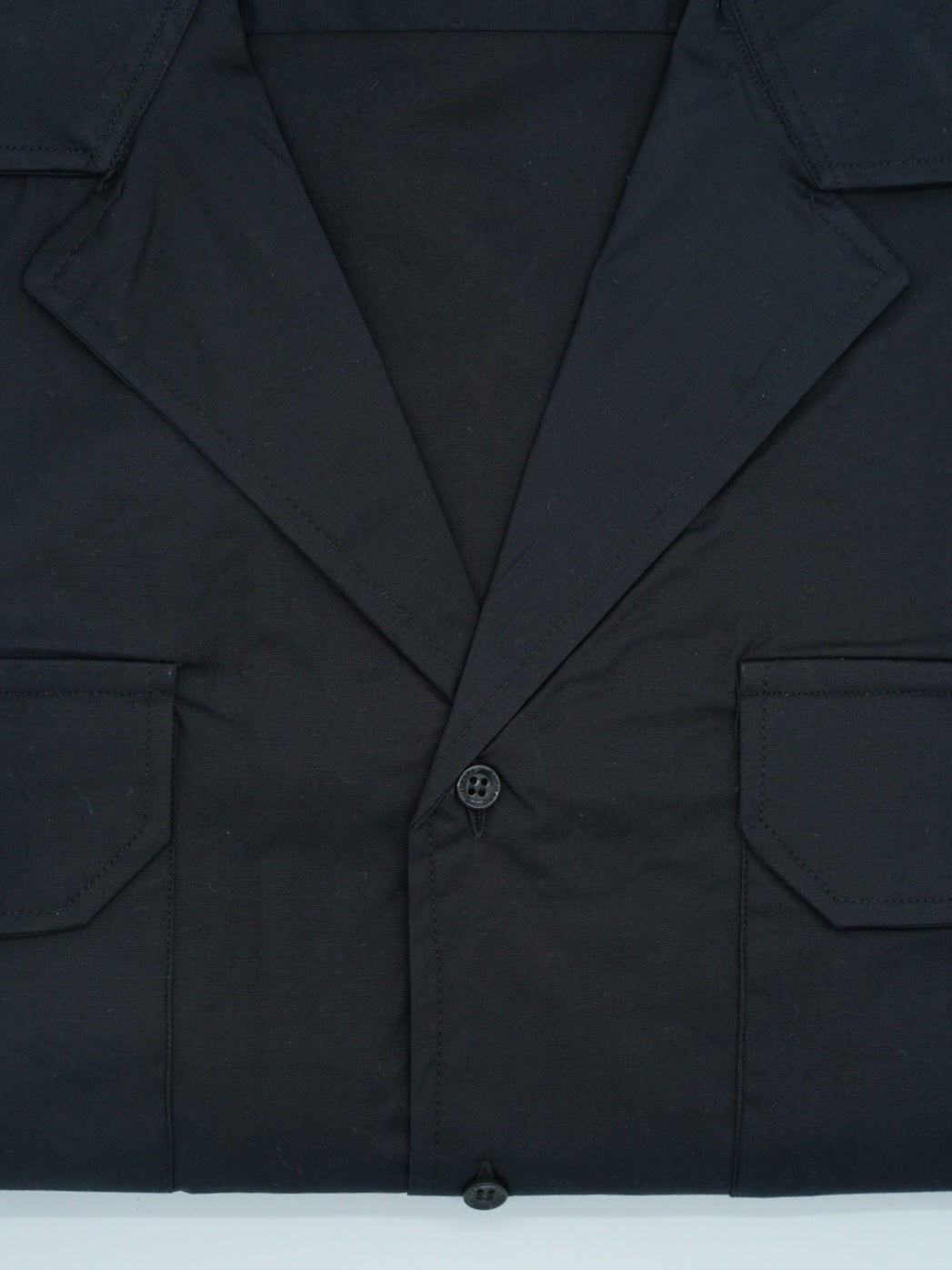 Camicia collo cubano con tasche nera