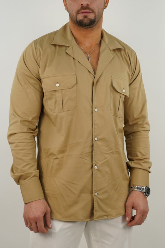 Camicia collo cubano biscotto con tasche