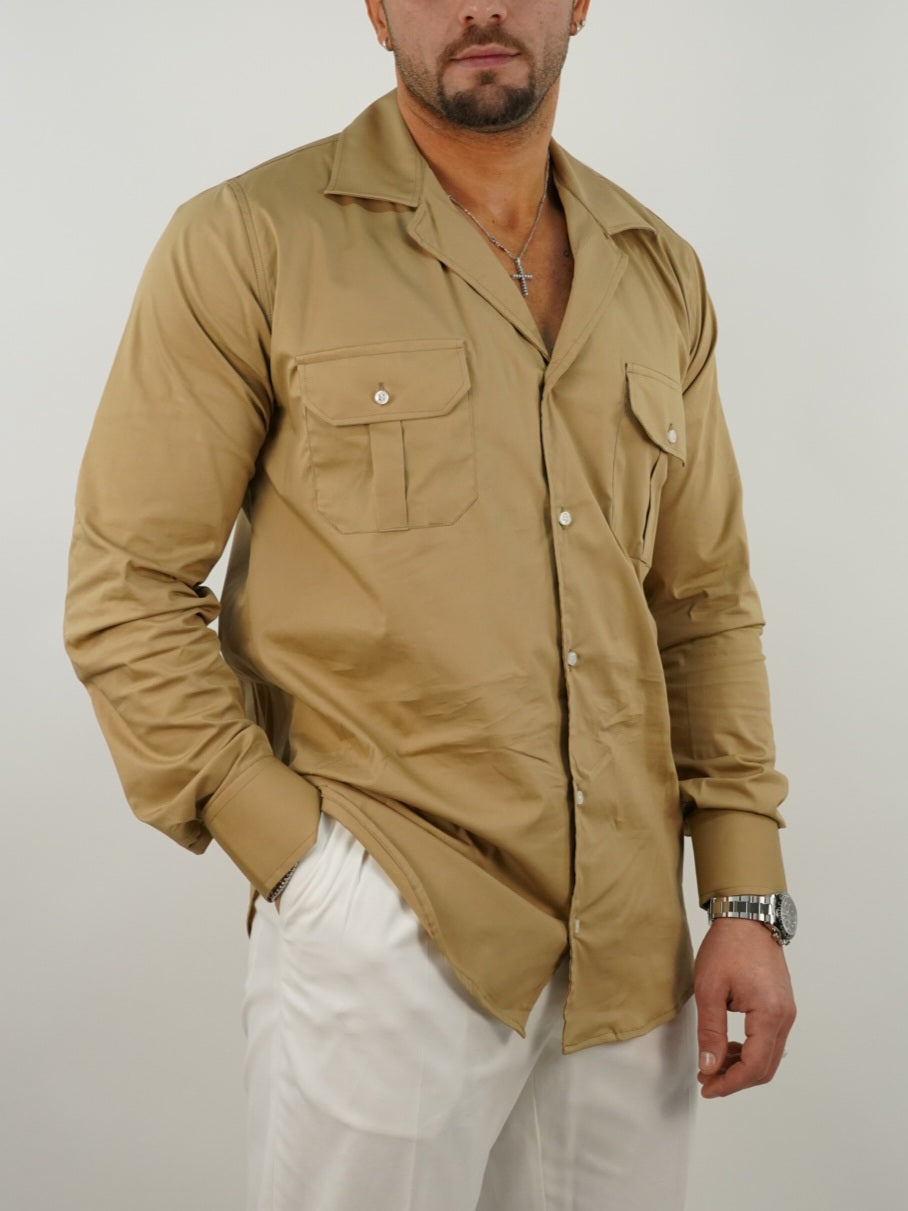 Camicia collo cubano biscotto con tasche