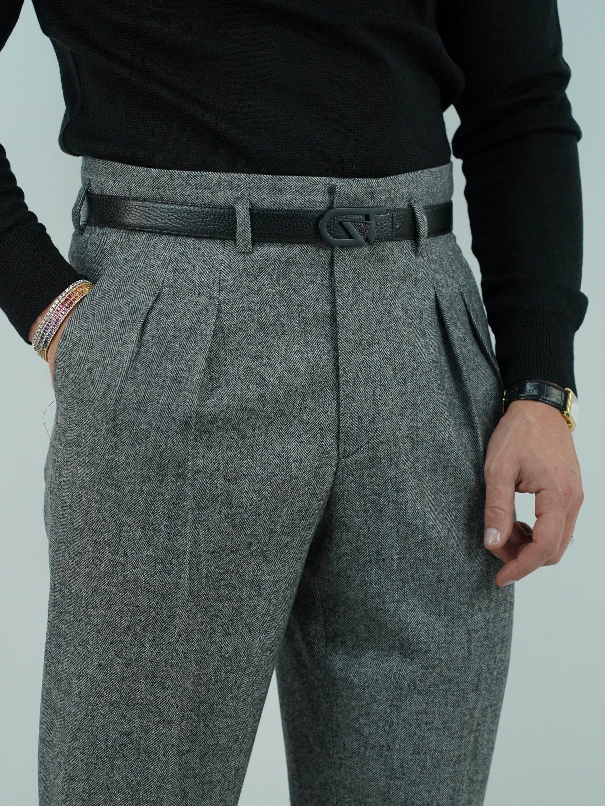 Gurkha grigio chiaro spigato con passanti