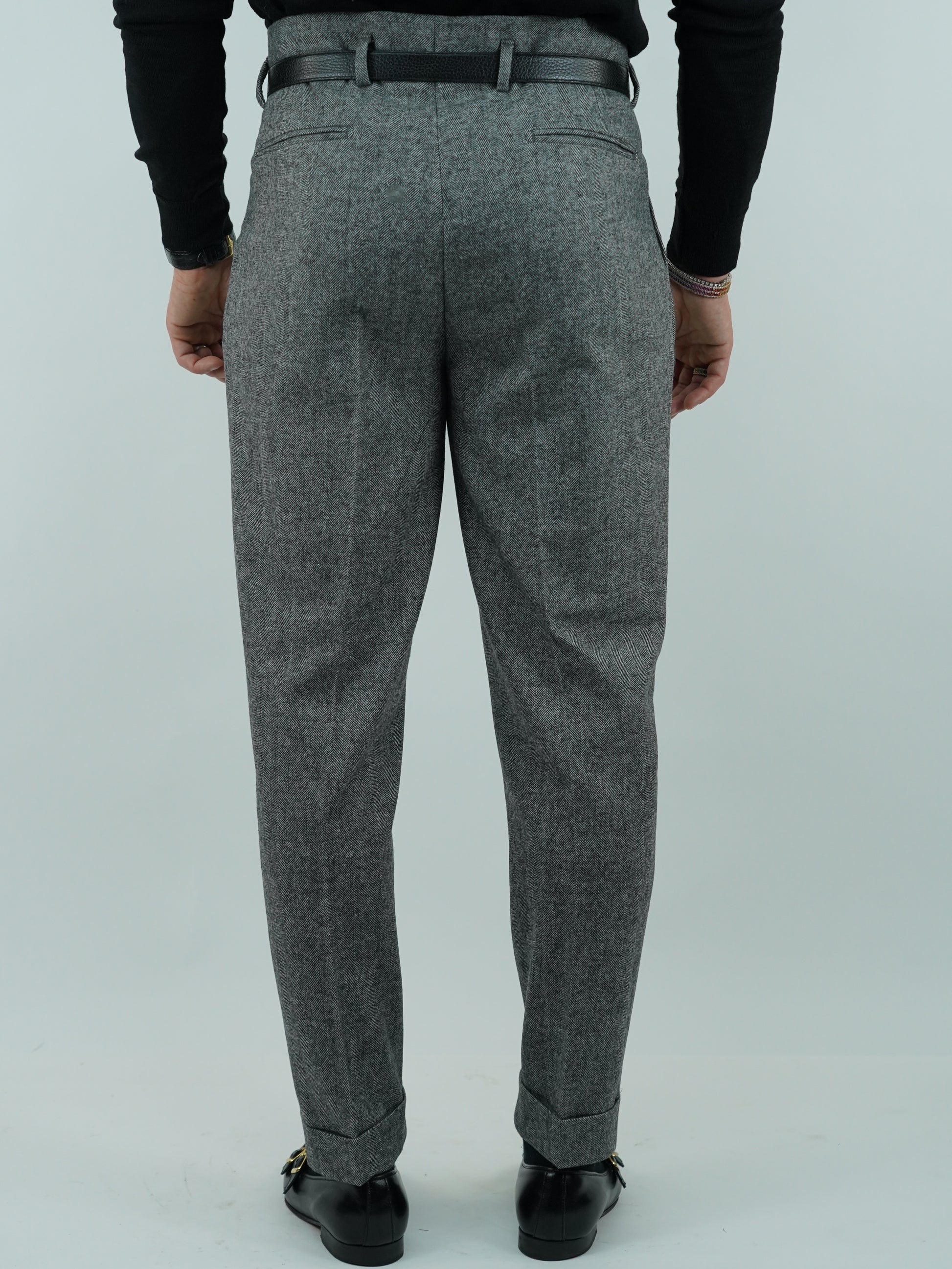 Gurkha grigio chiaro spigato con passanti