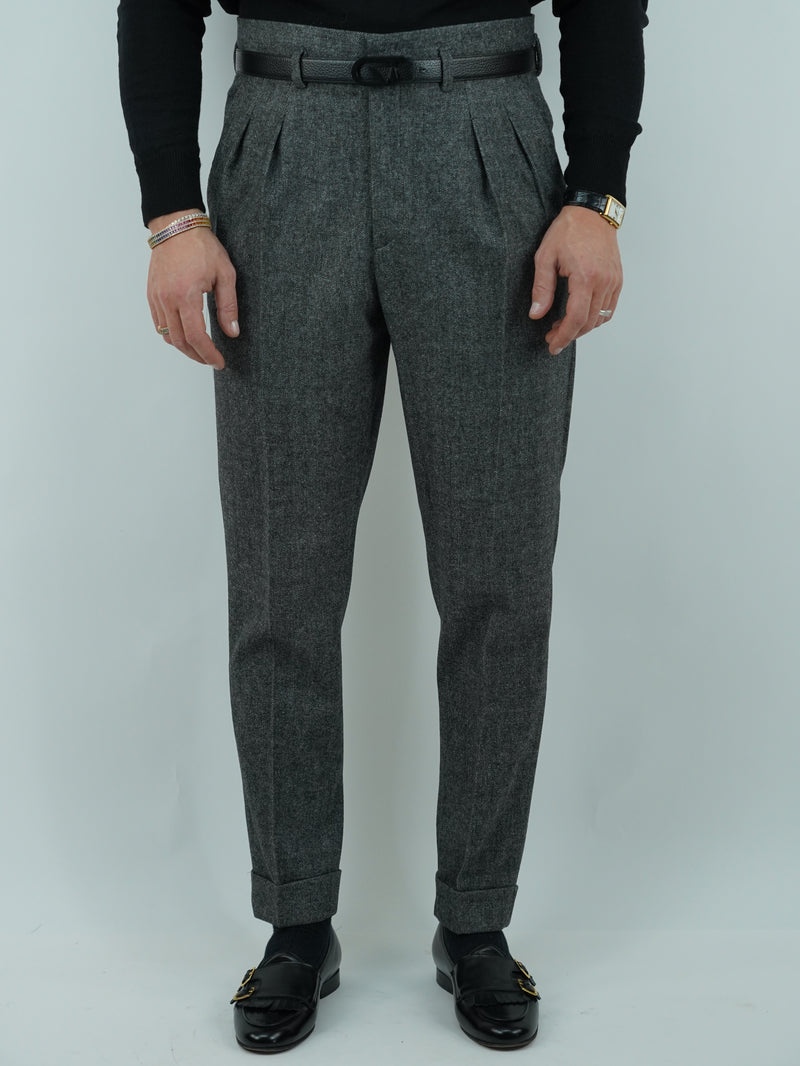 Gurkha grigio scuro spigato con passanti