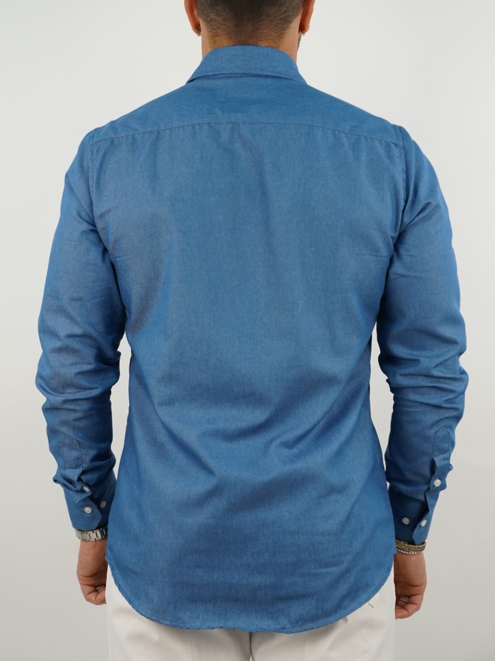 Camicia collo a vela jeans lavaggio chiaro con tasche
