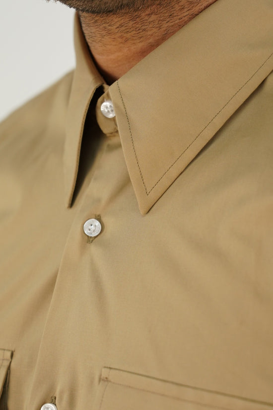 Camicia collo a vela biscotto con tasche