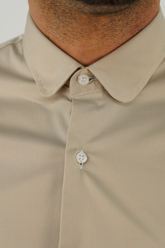 Camicia collo club beige