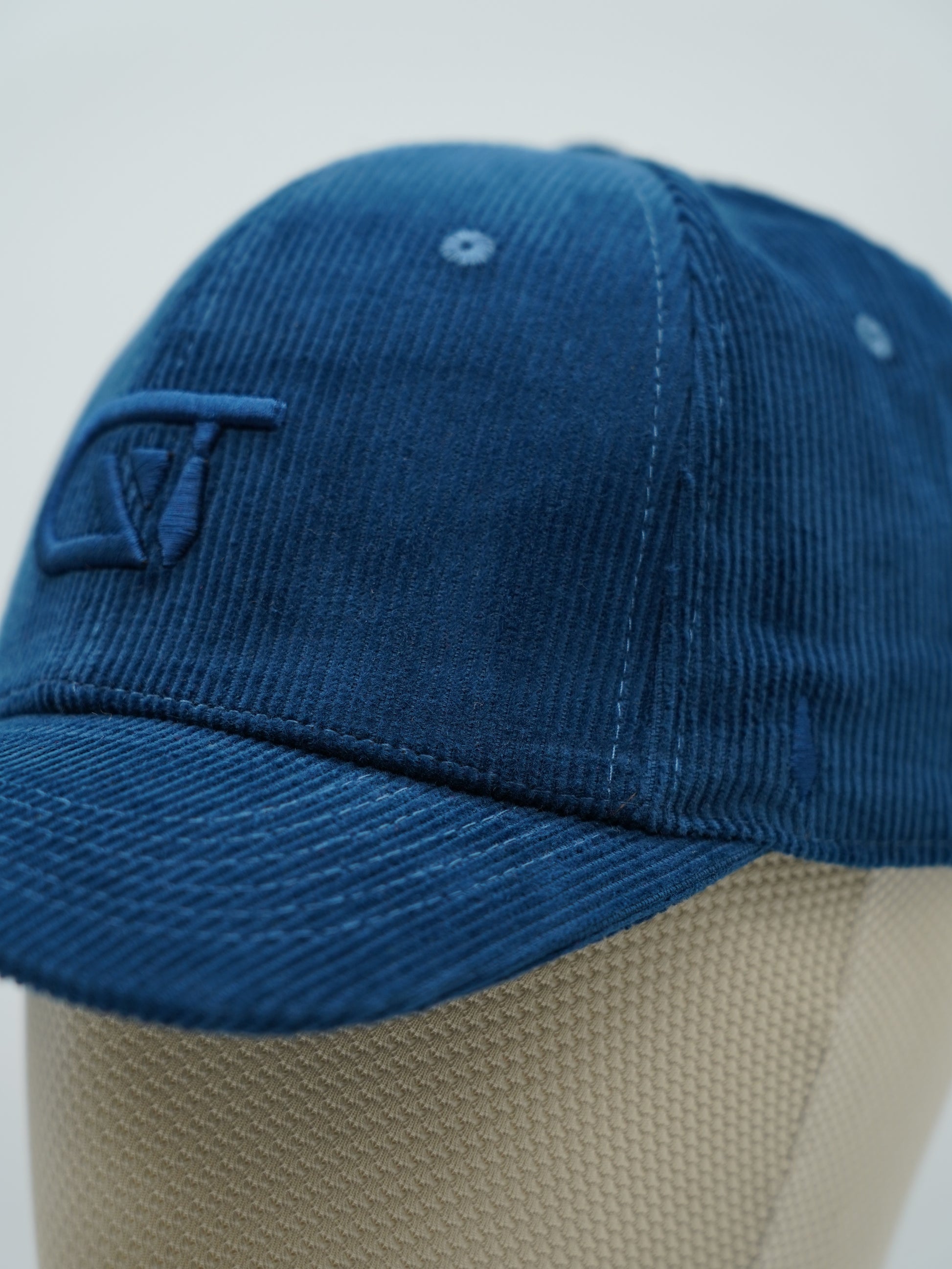 Cappello da baseball GT in velluto a coste blu