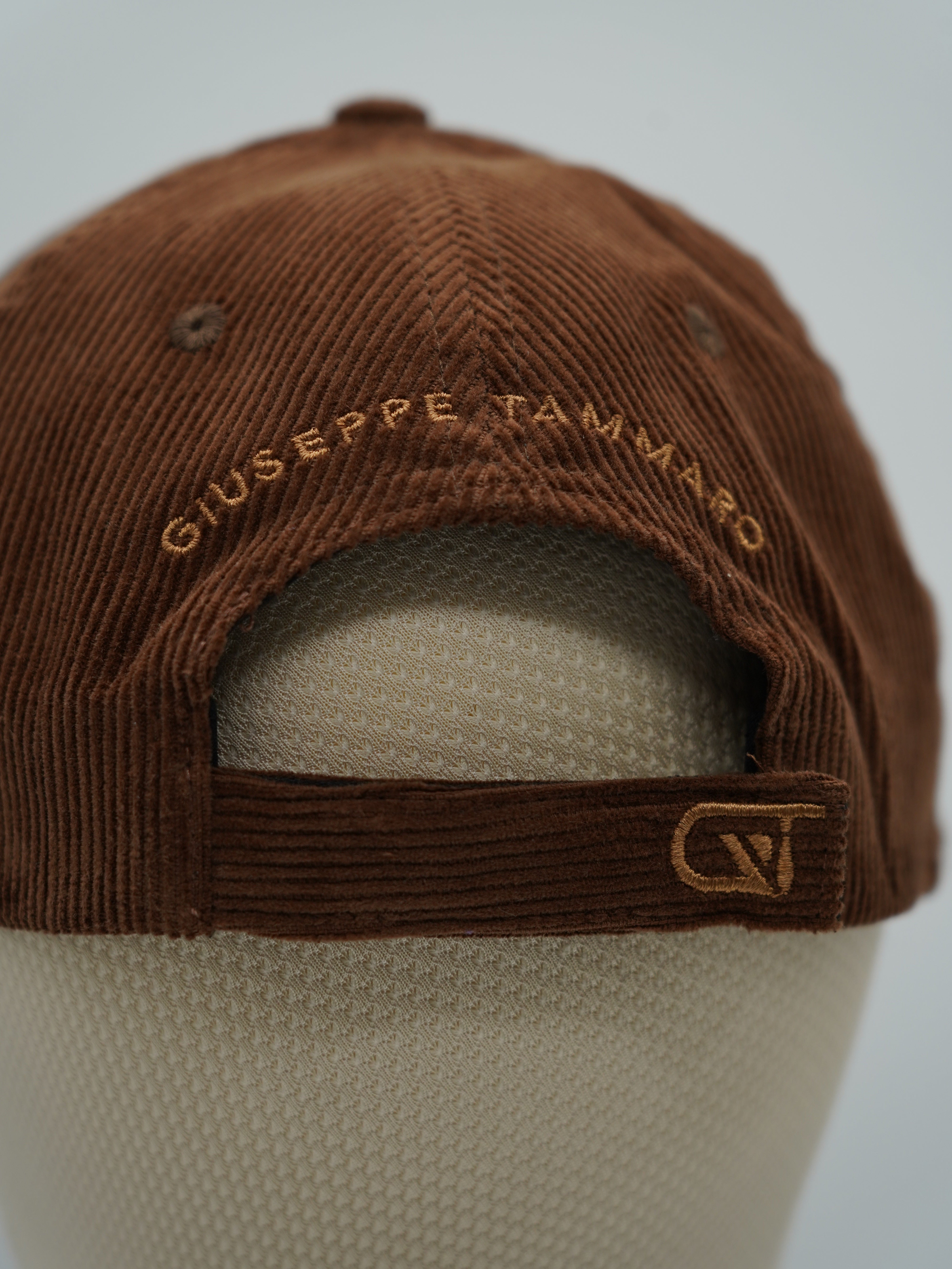 Cappello da baseball GT in velluto a coste marrone