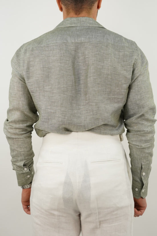 Camicia collo cubano lino verde con tasche