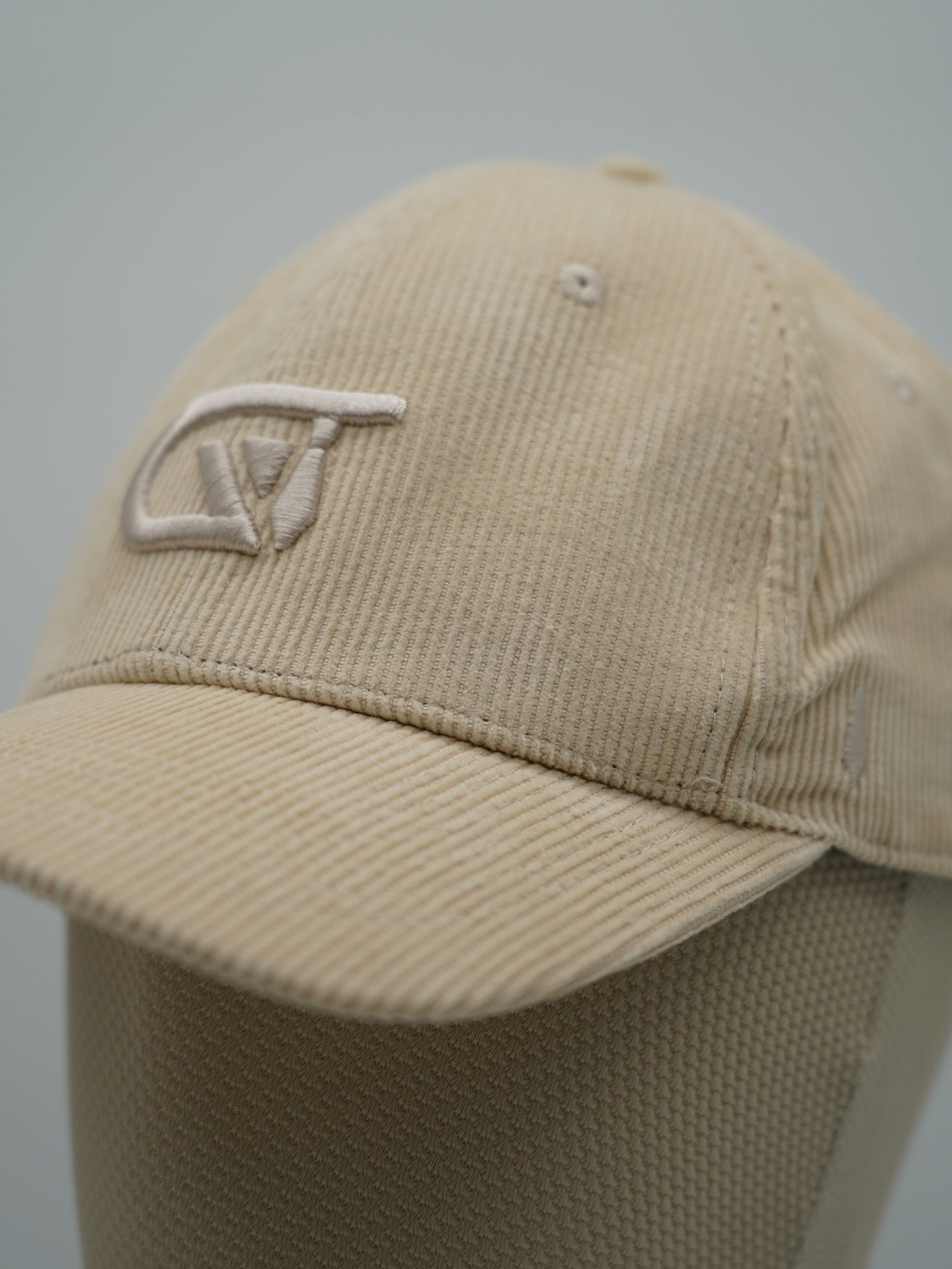 Cappello da baseball GT in velluto a coste beige