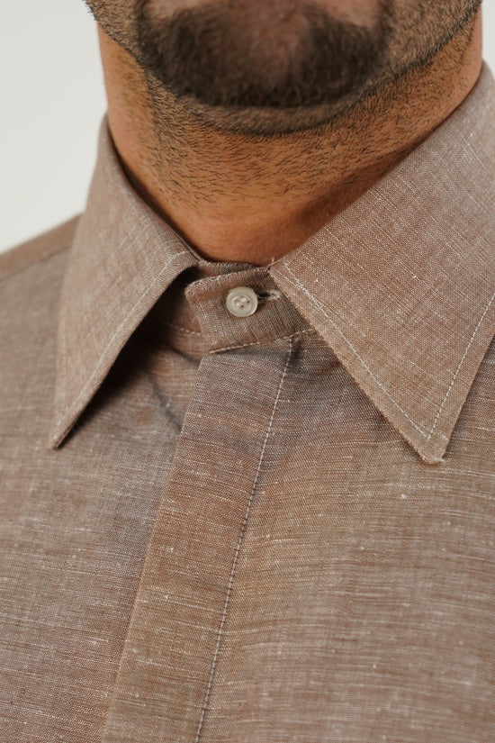Camicia Tabacco collo a vela 100% lino