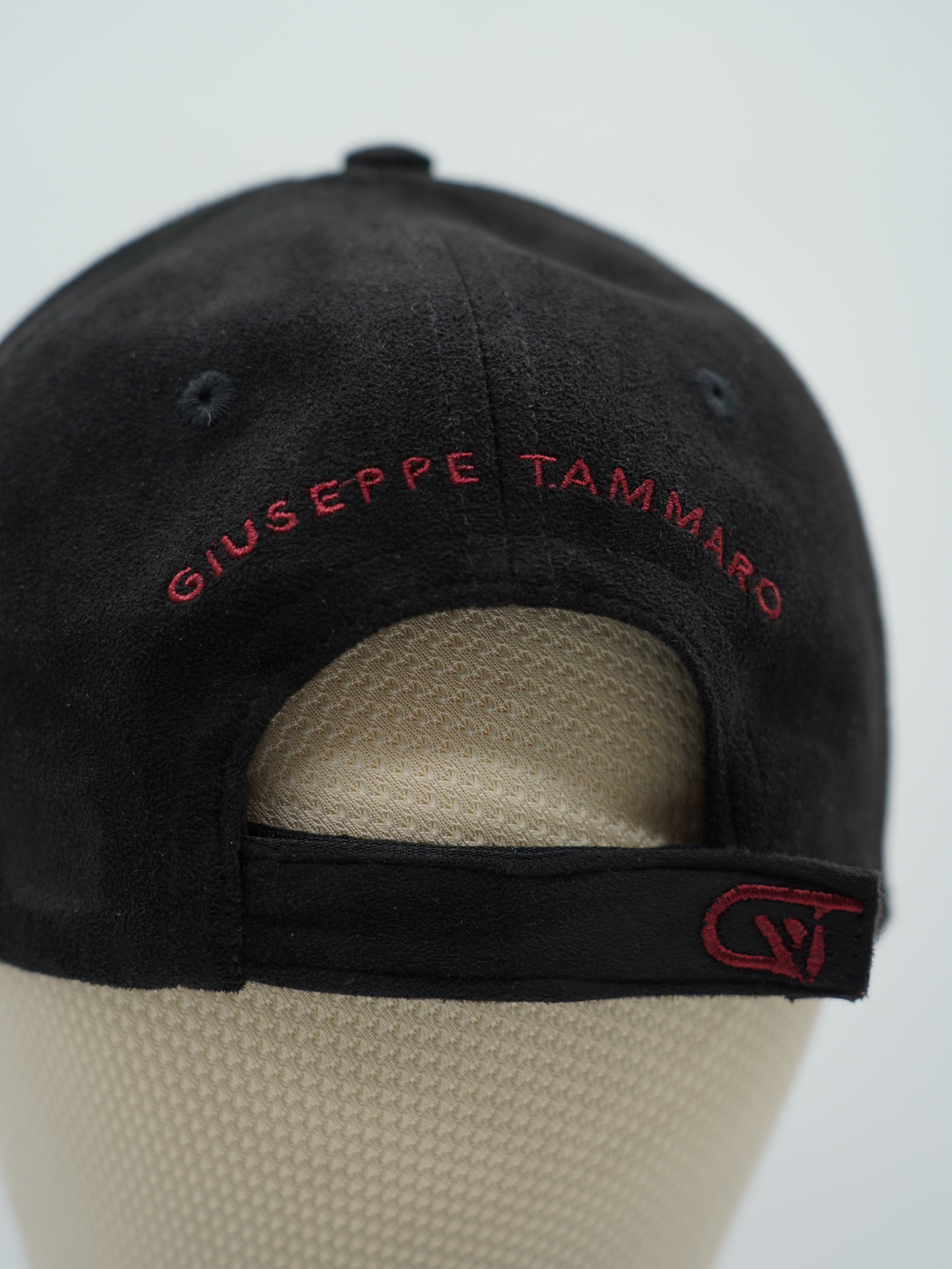 Cappello da baseball GT in camoscio nero