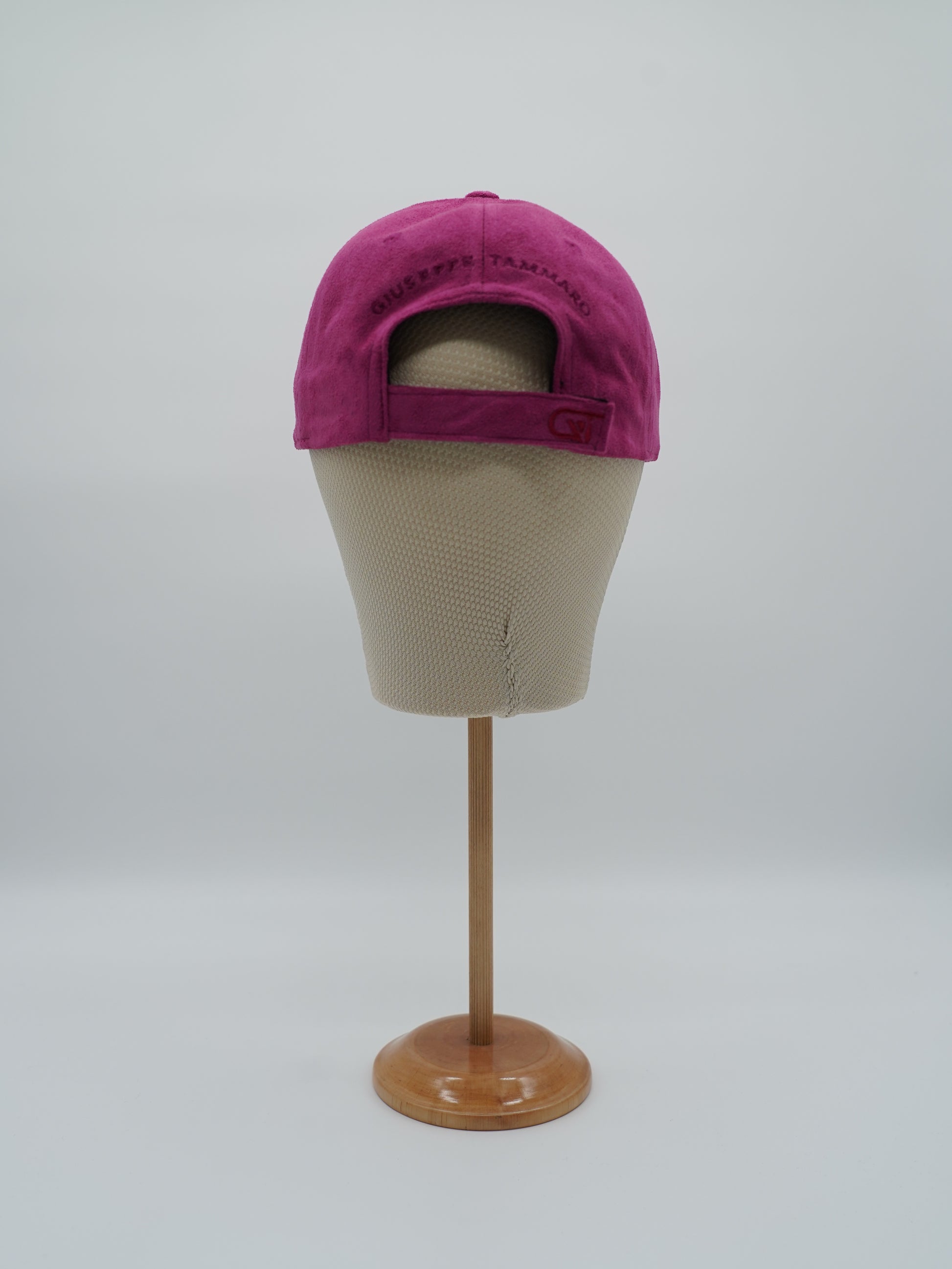 Cappello da baseball GT in camoscio porpora