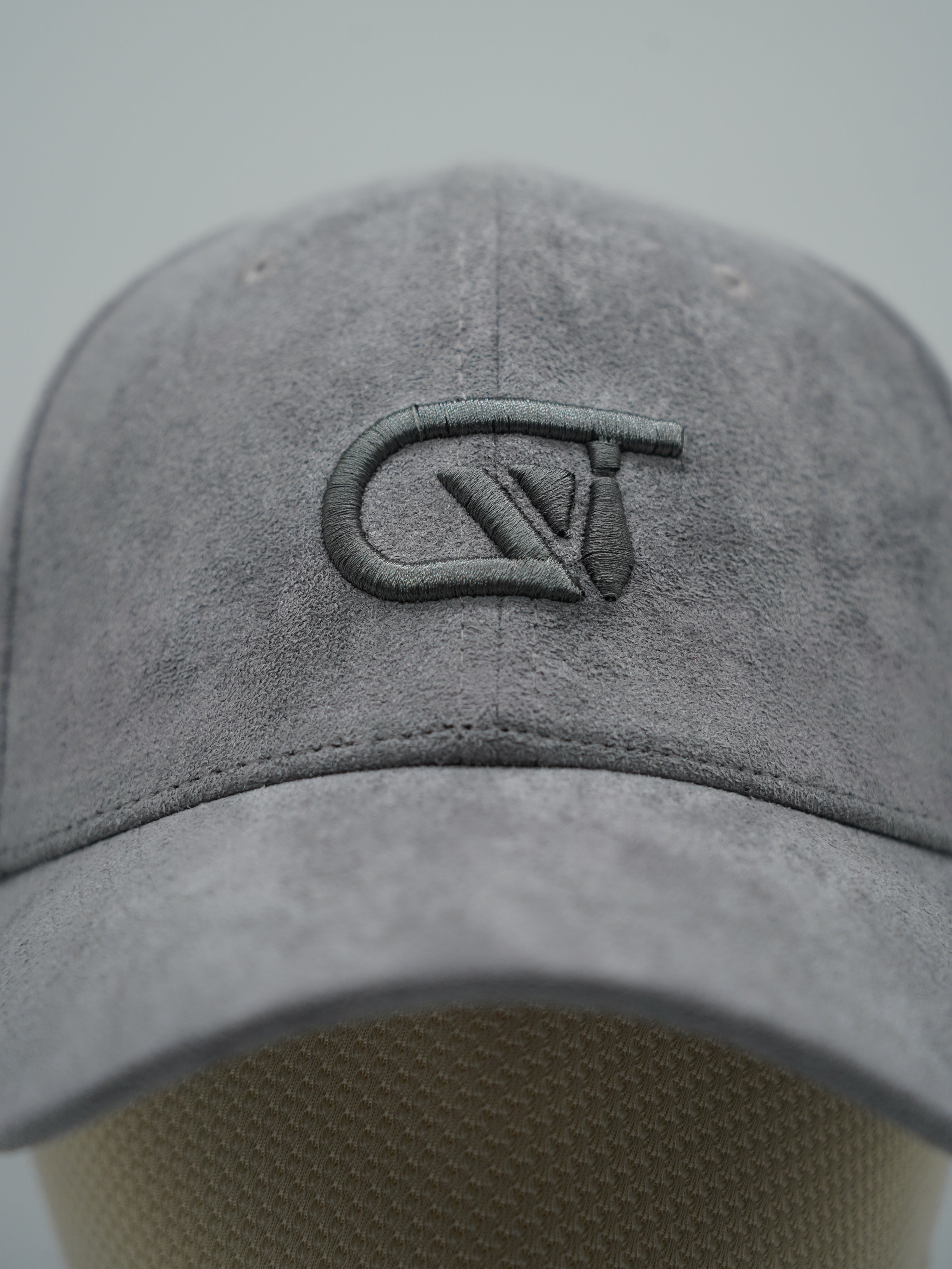 Cappello da baseball GT in camoscio grigio