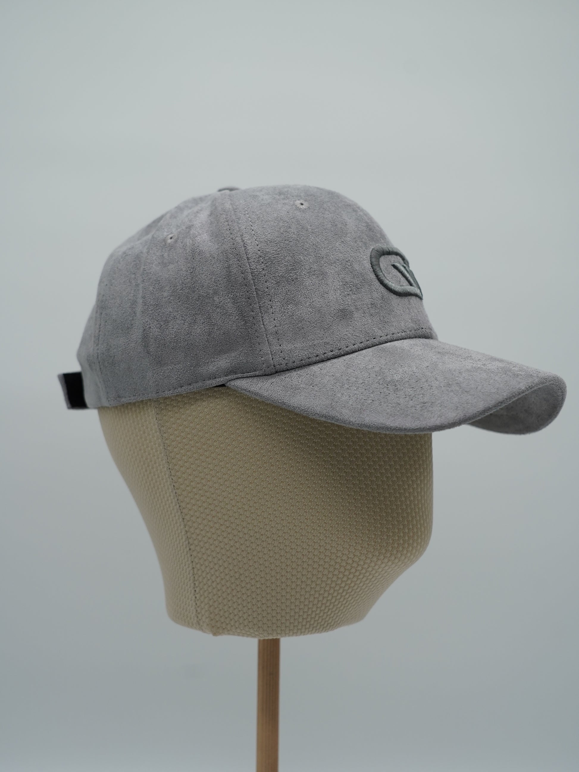 Cappello da baseball GT in camoscio grigio
